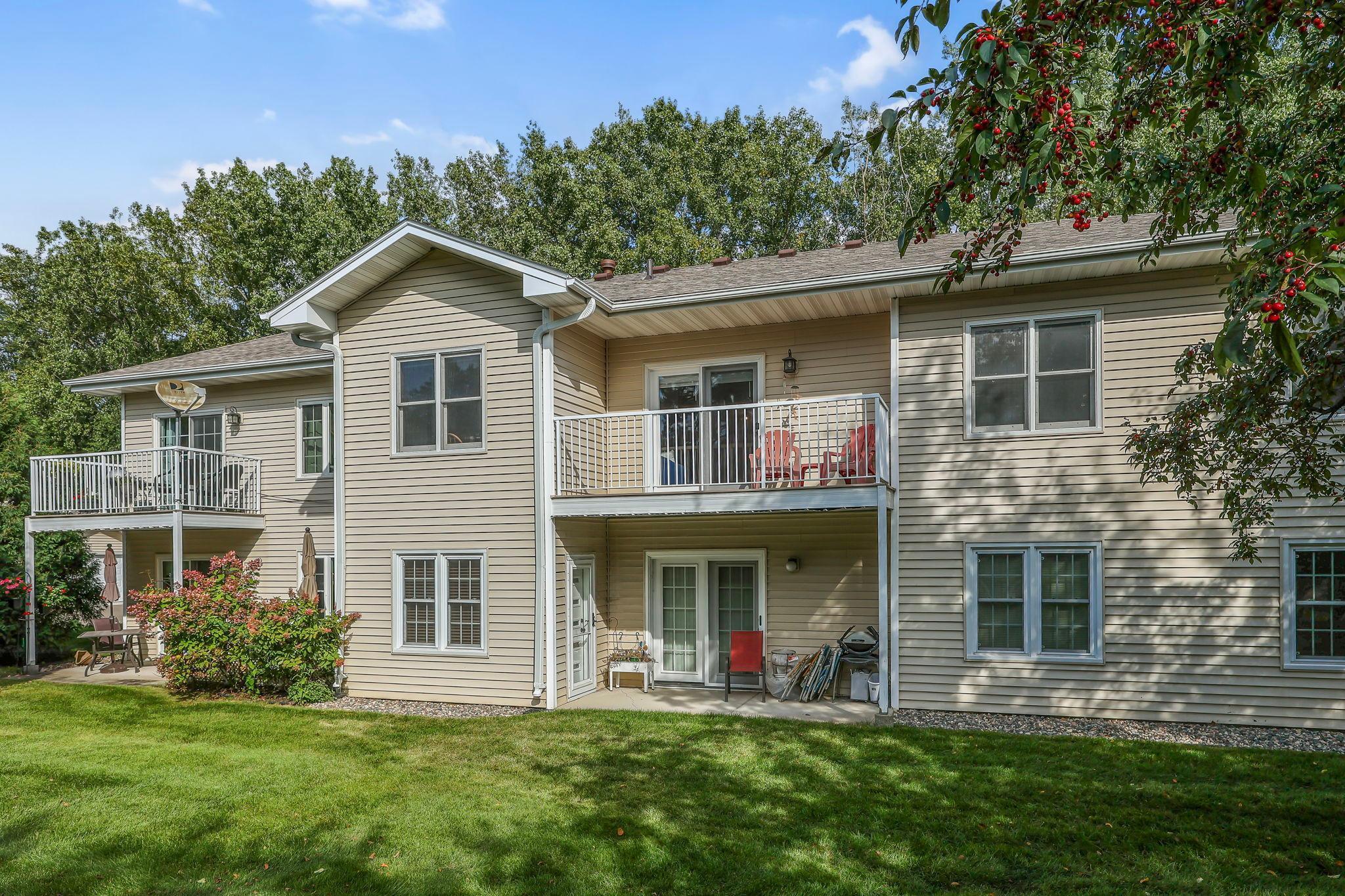 View of Residential at 1827 County Rd. E #18, White Bear Lake MN 55110, White Bear Lake (23 of 23) - Mike Wilen | Minnesota Team Real Estate