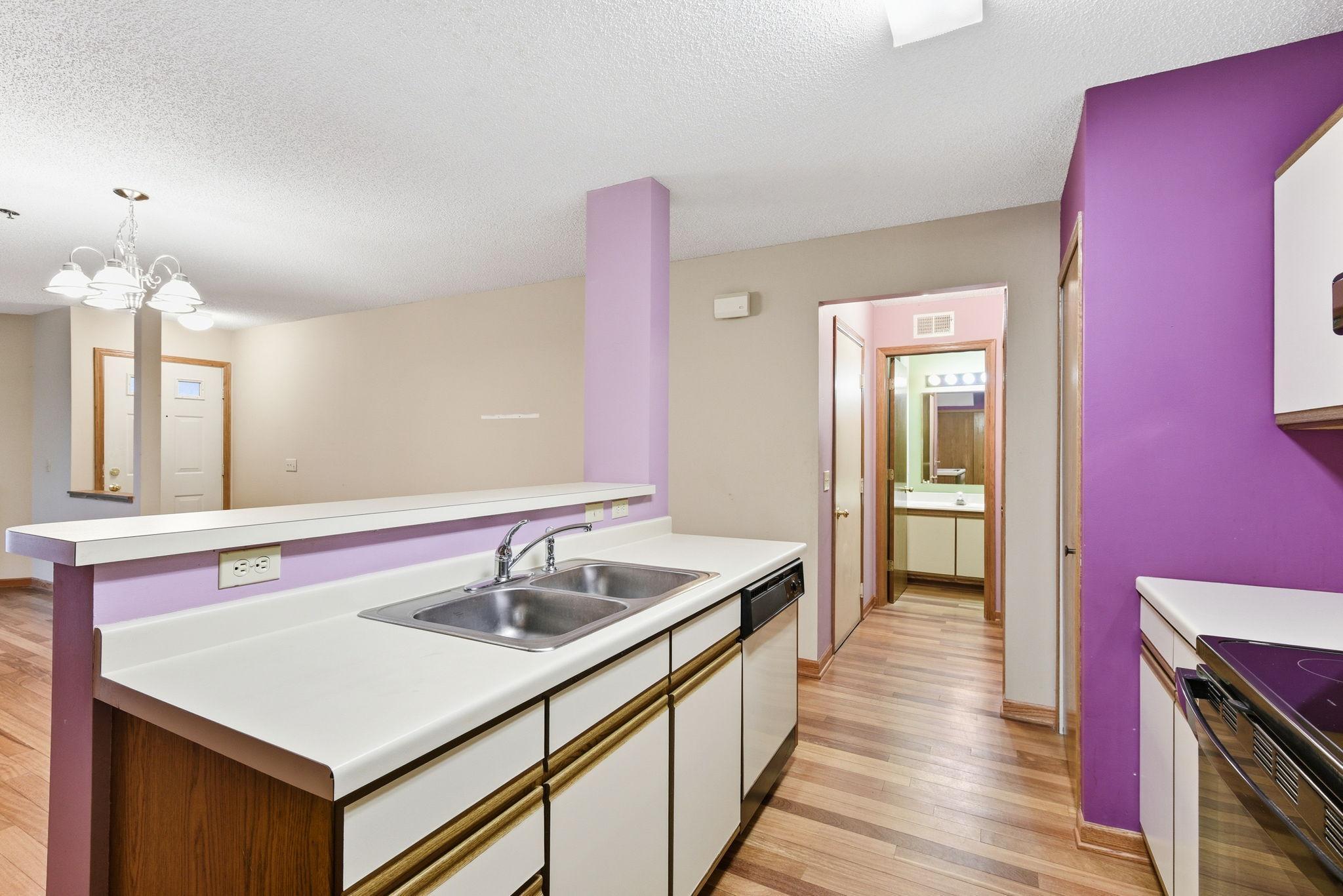 View of Residential at 2565 Lockwood Drive #108, Mendota Heights MN 55120, Mendota Heights (15 of 34) - Mike Wilen | Minnesota Team Real Estate