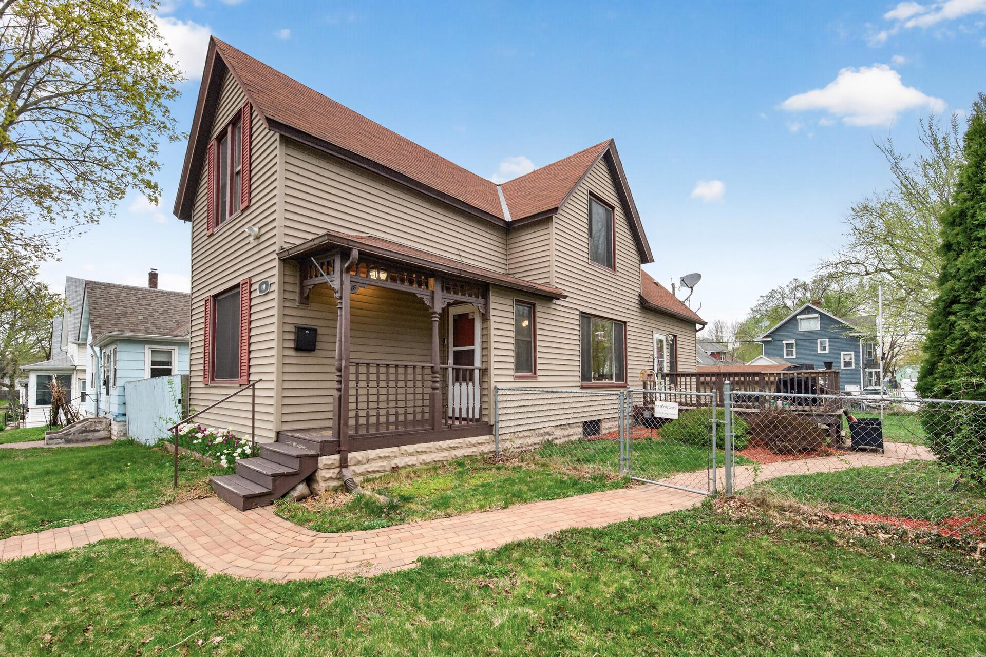 View of Residential at 899 Case Avenue, Saint Paul MN 55106, Saint Paul - Mike Wilen | Minnesota Team Real Estate