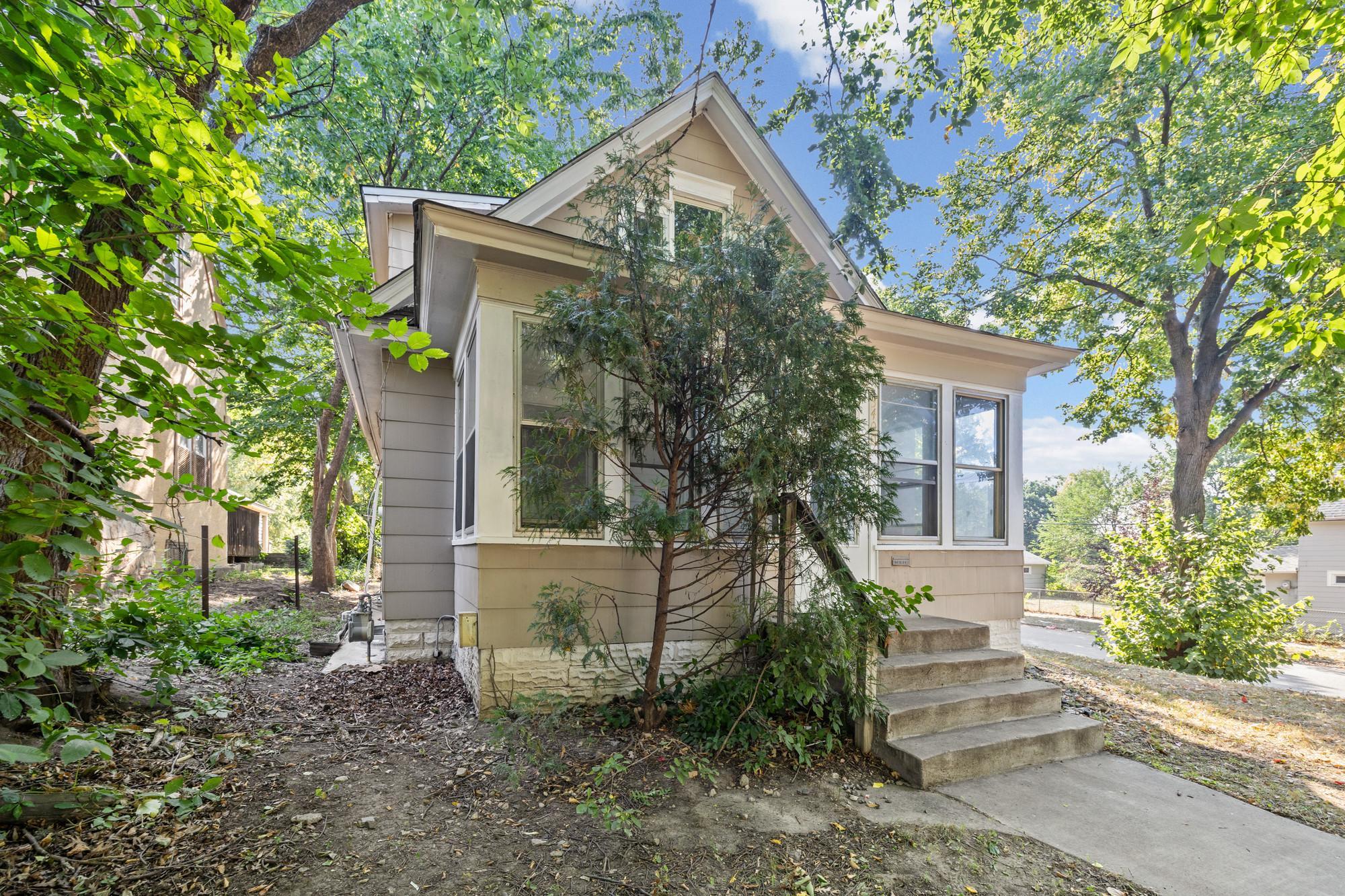 View of Residential at 3400 Aldrich Avenue, Minneapolis MN 55412, Minneapolis (31 of 43) - Mike Wilen | Minnesota Team Real Estate