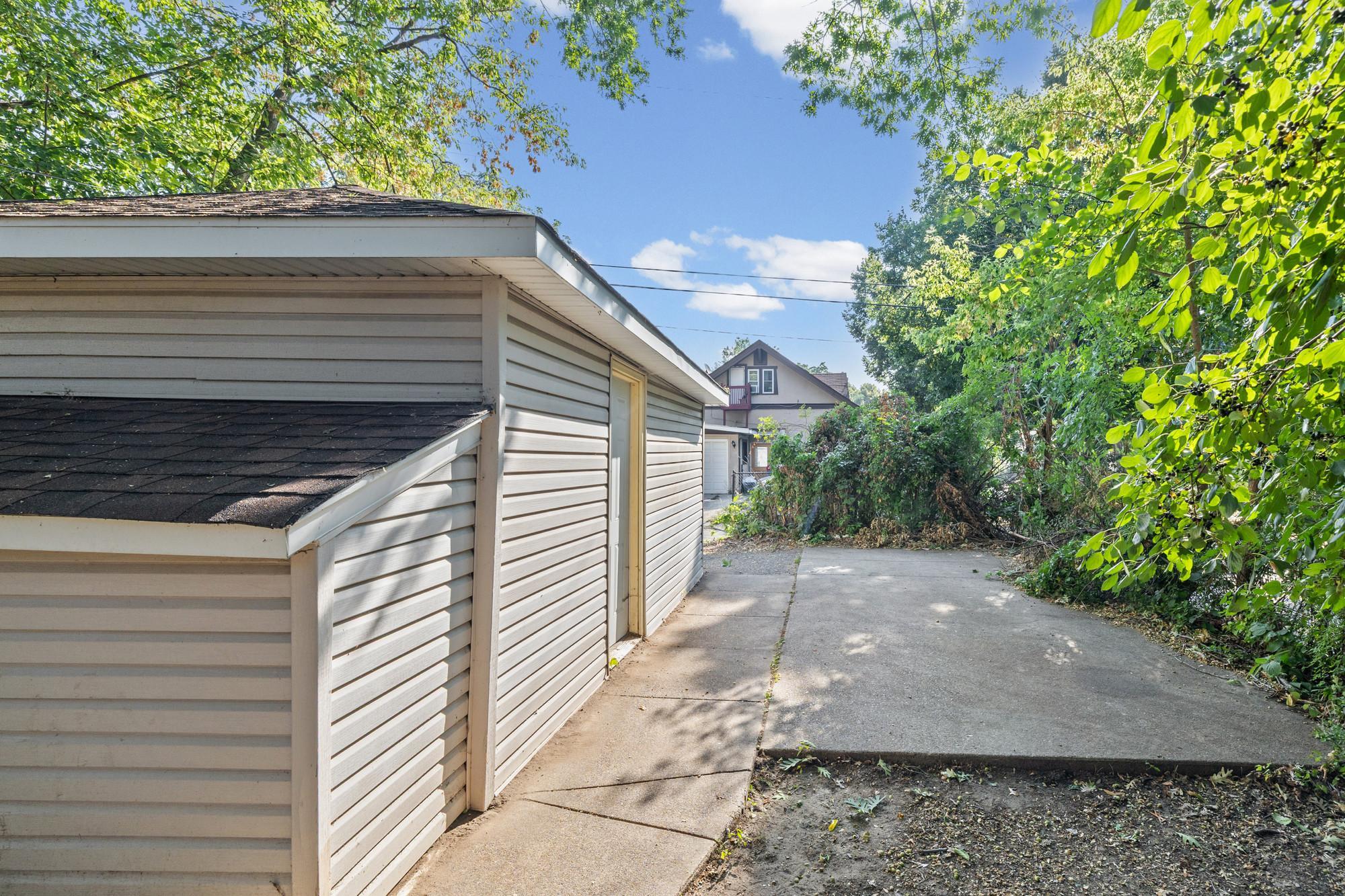 View of Residential at 3400 Aldrich Avenue, Minneapolis MN 55412, Minneapolis (37 of 43) - Mike Wilen | Minnesota Team Real Estate