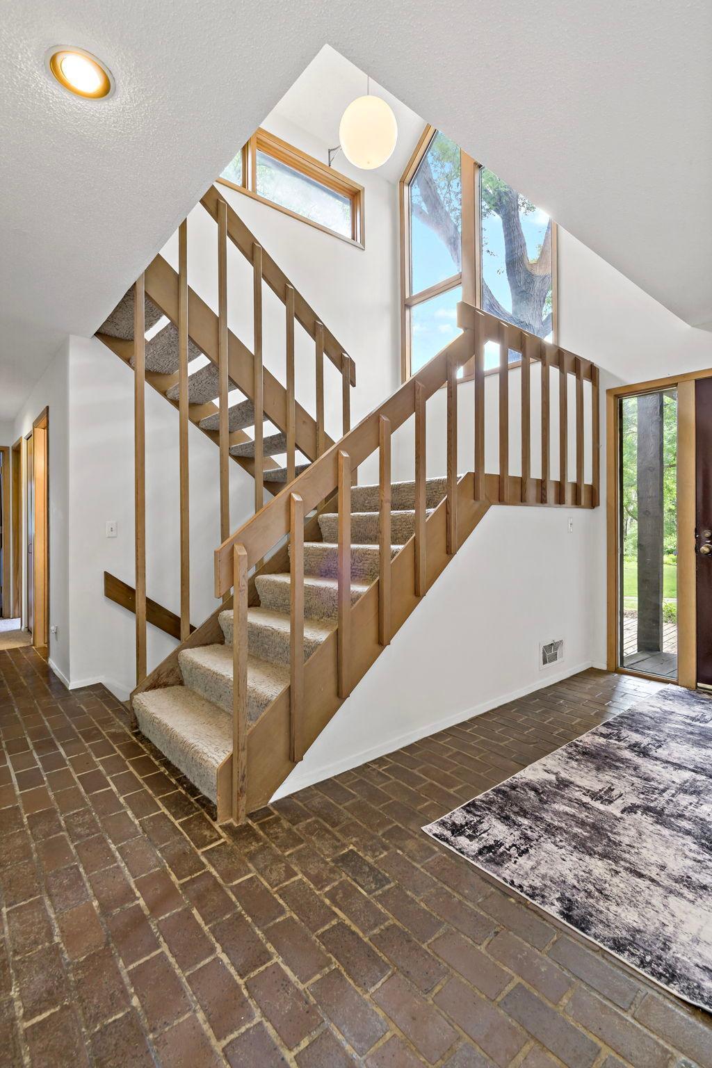 View of Residential at 15024 Highland Trail, Minnetonka MN 55345, Minnetonka (13 of 23) - Mike Wilen | Minnesota Team Real Estate