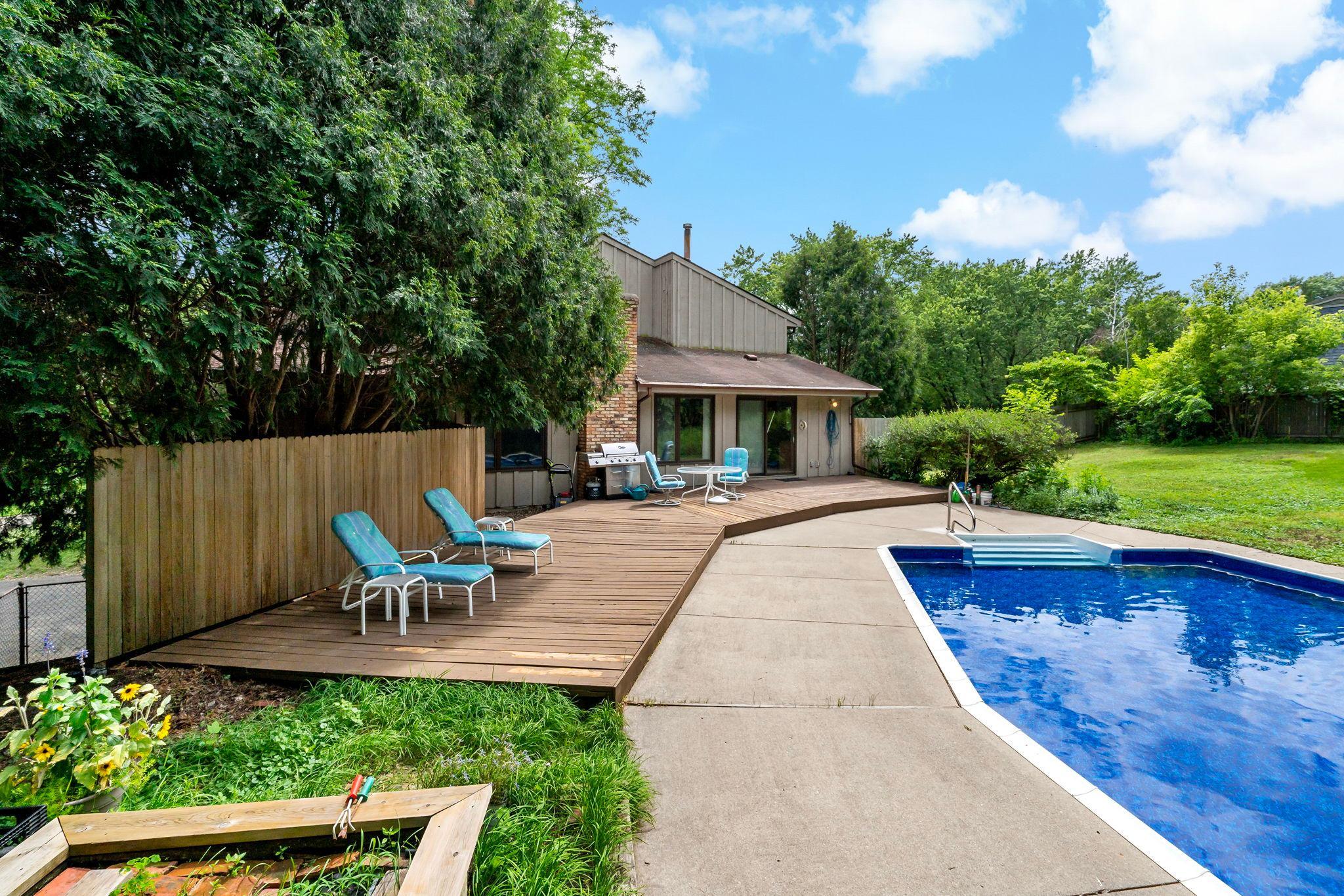 View of Residential at 15024 Highland Trail, Minnetonka MN 55345, Minnetonka (4 of 23) - Mike Wilen | Minnesota Team Real Estate