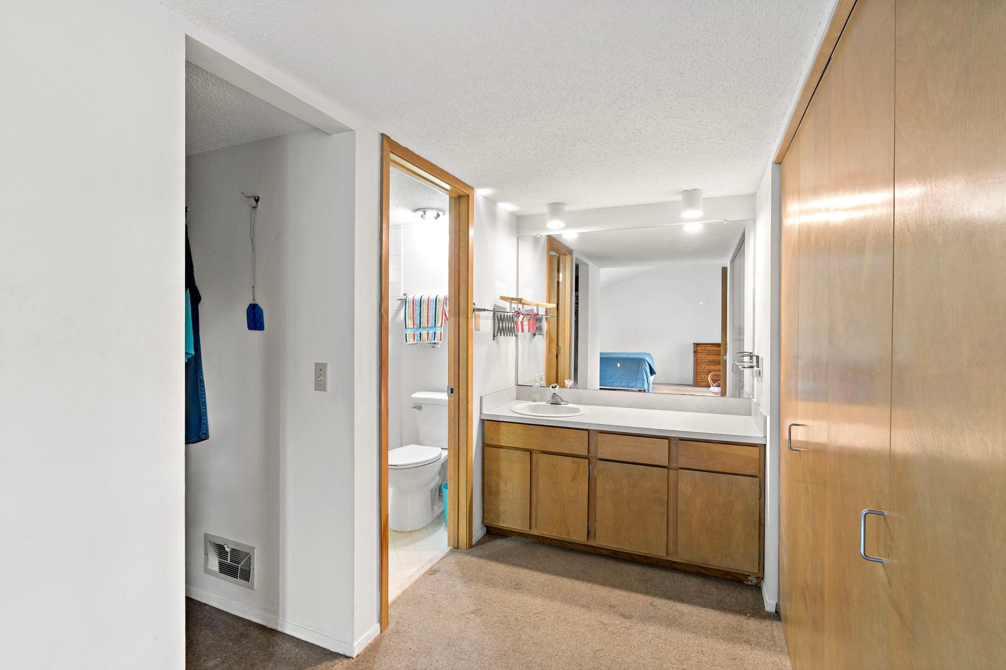 View of Residential at 15024 Highland Trail, Minnetonka MN 55345, Minnetonka (16 of 23) - Mike Wilen | Minnesota Team Real Estate