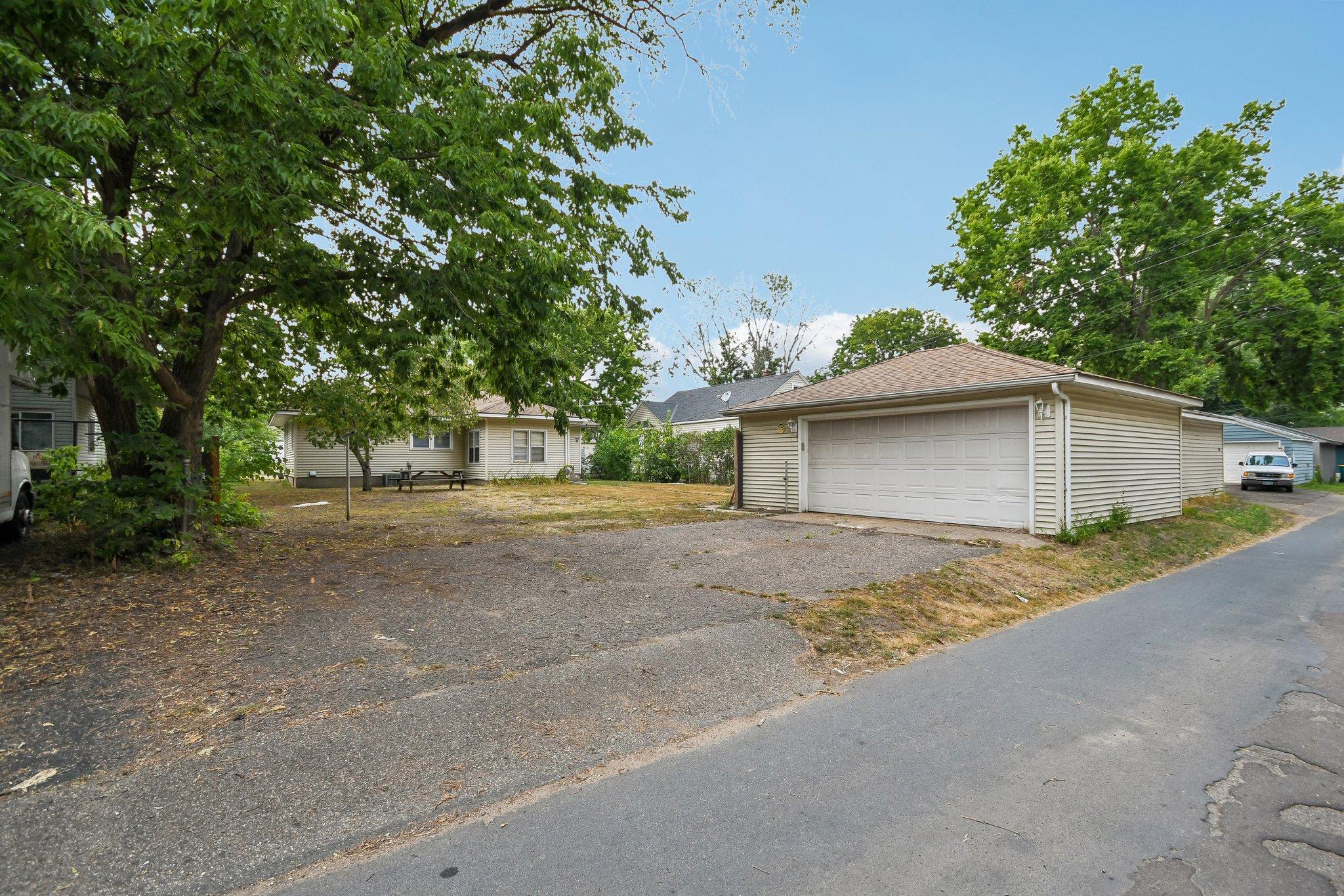 View of Residential at 5324 Emerson Avenue, Brooklyn Center MN 55430, Brooklyn Center (30 of 37) - Mike Wilen | Minnesota Team Real Estate