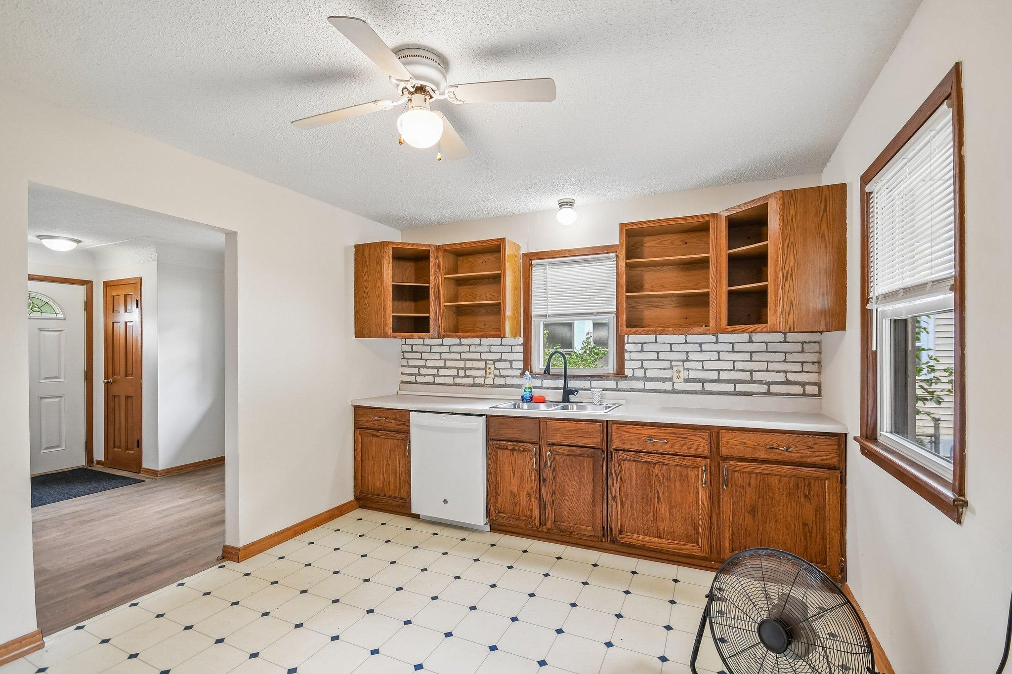 View of Residential at 5324 Emerson Avenue, Brooklyn Center MN 55430, Brooklyn Center (5 of 37) - Mike Wilen | Minnesota Team Real Estate