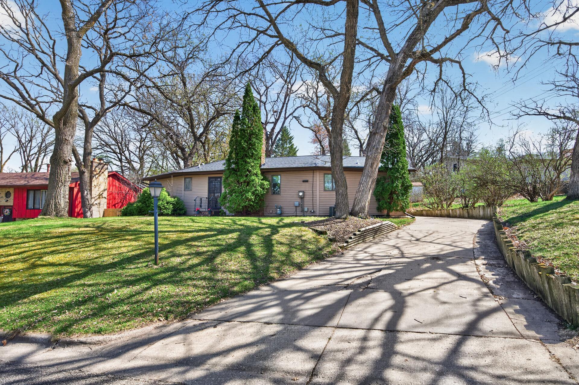 View of Residential at 6109 27th Street, Oakdale MN 55128, Oakdale - Mike Wilen | Minnesota Team Real Estate