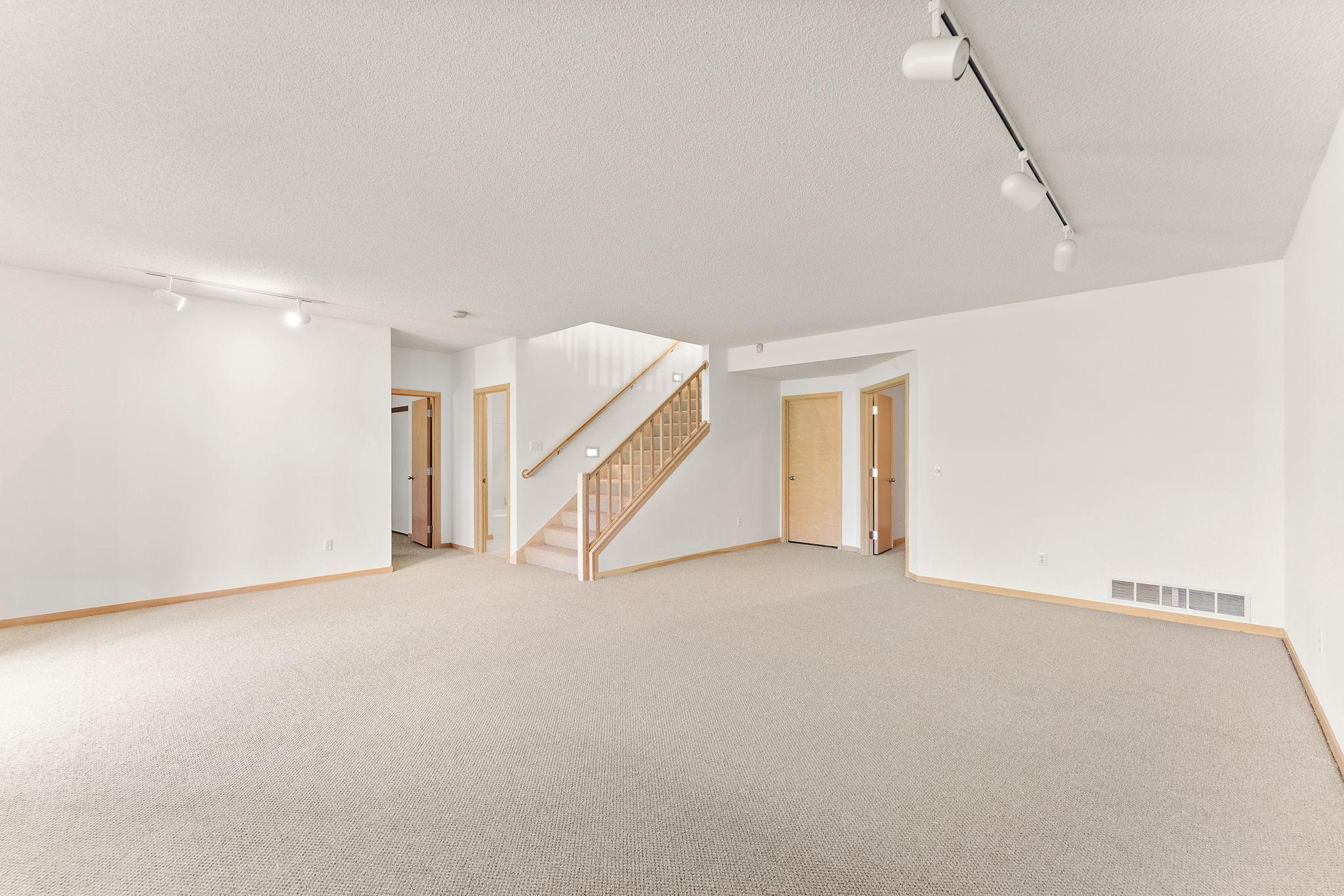View of Residential at 8914 Hilloway Road, Eden Prairie MN 55347, Eden Prairie (34 of 45) - Mike Wilen | Minnesota Team Real Estate