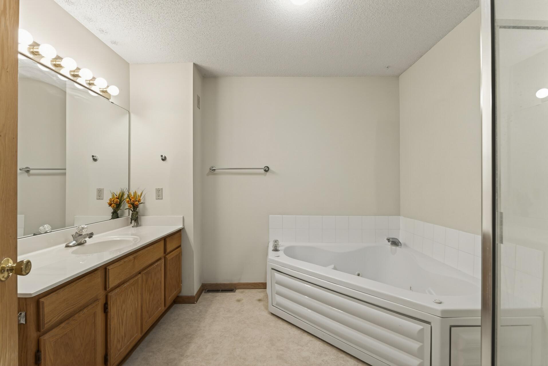 View of Residential at 9249 Troon Court, Woodbury MN 55125, Woodbury (20 of 28) - Mike Wilen | Minnesota Team Real Estate
