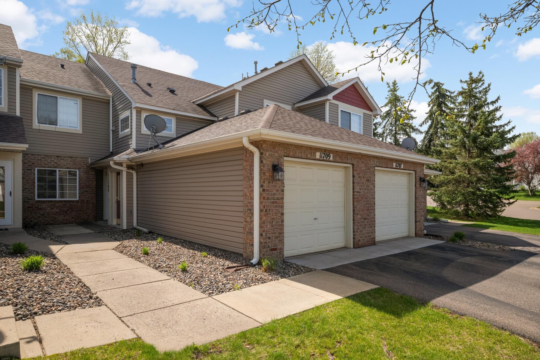 View of Residential at 11707 Langford Circle, Burnsville MN 55337, Burnsville (2 of 21) - Mike Wilen | Minnesota Team Real Estate