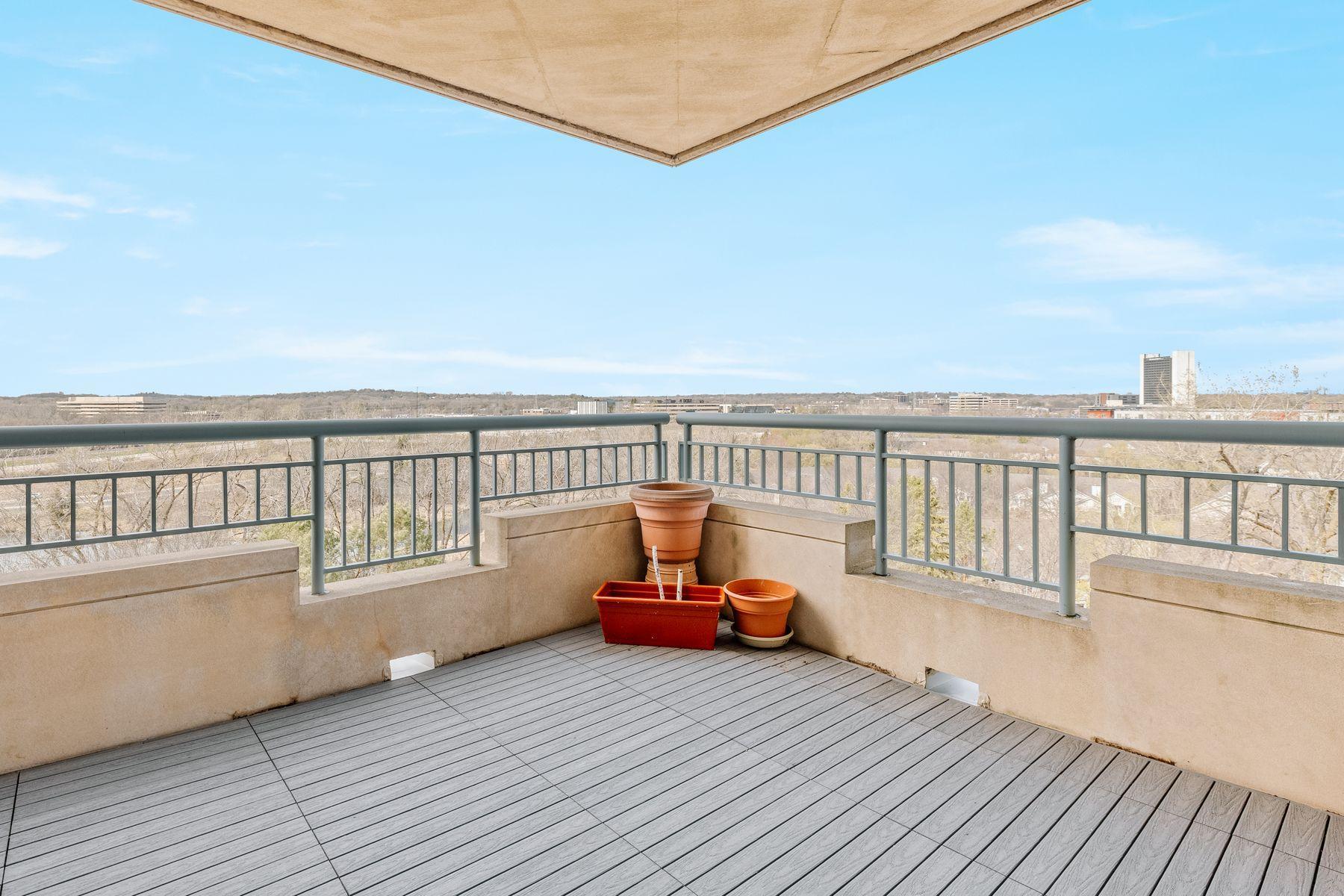 View of Residential at 8301 Creekside Circle #560, Bloomington MN 55437, Bloomington (15 of 40) - Mike Wilen | Minnesota Team Real Estate