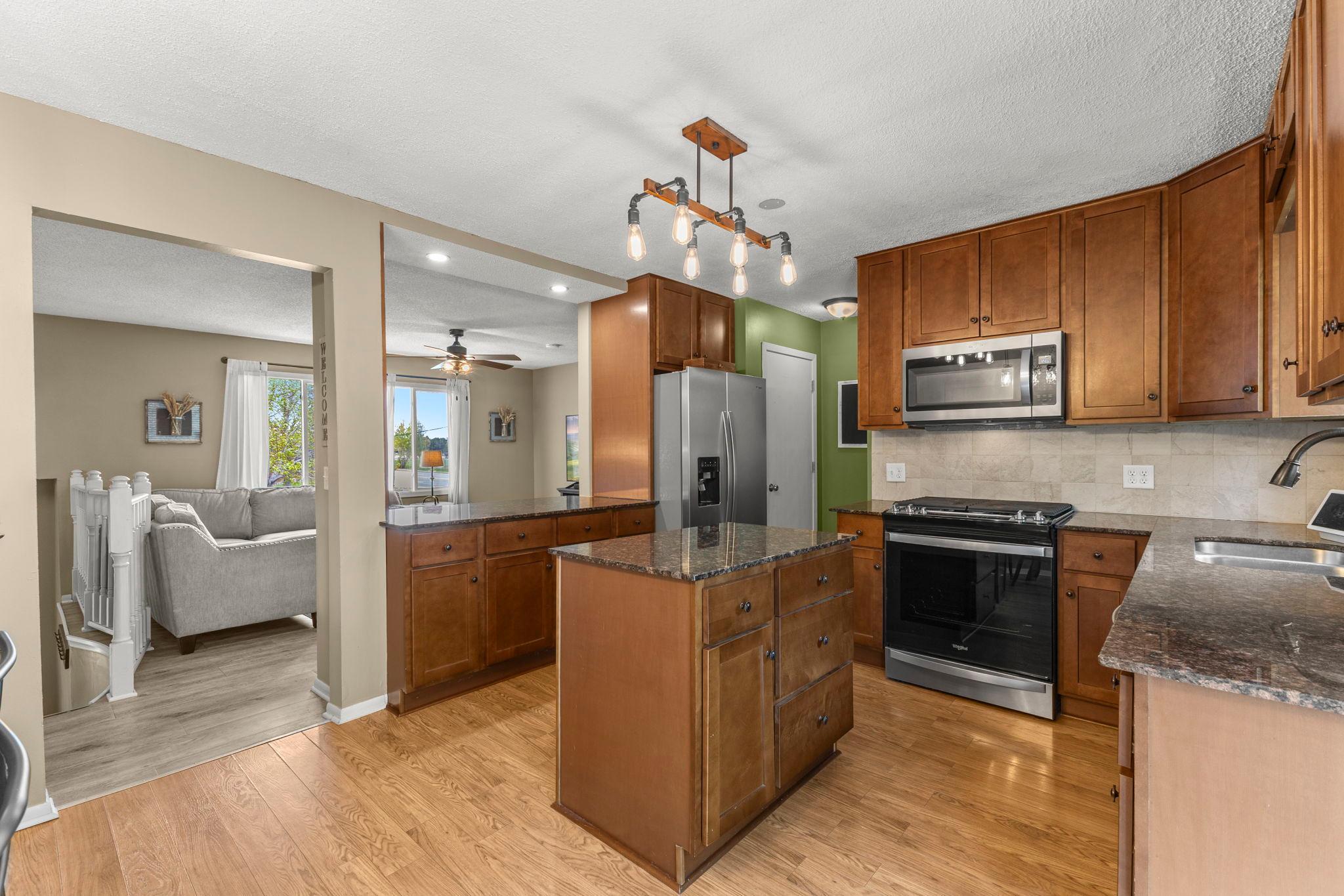 View of Residential at 7501 82nd Avenue, Brooklyn Park MN 55445, Brooklyn Park (3 of 26) - Mike Wilen | Minnesota Team Real Estate