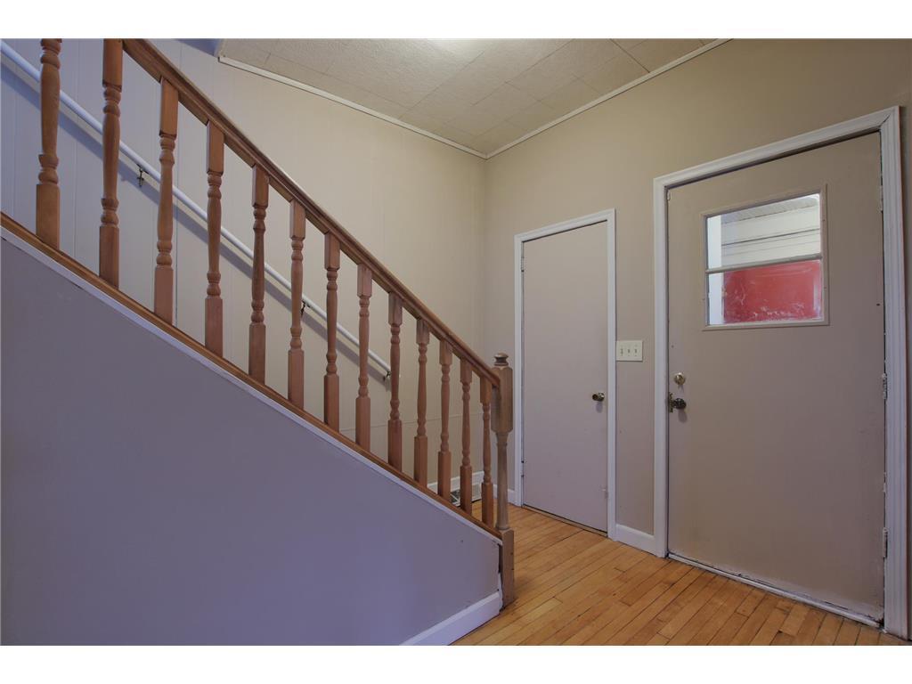 View of Residential at 1381 White Bear Avenue, Saint Paul MN 55106, Saint Paul (12 of 19) - Mike Wilen | Minnesota Team Real Estate