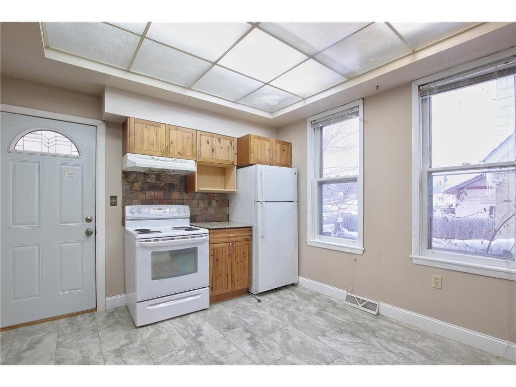 View of Residential at 1381 White Bear Avenue, Saint Paul MN 55106, Saint Paul (7 of 19) - Mike Wilen | Minnesota Team Real Estate