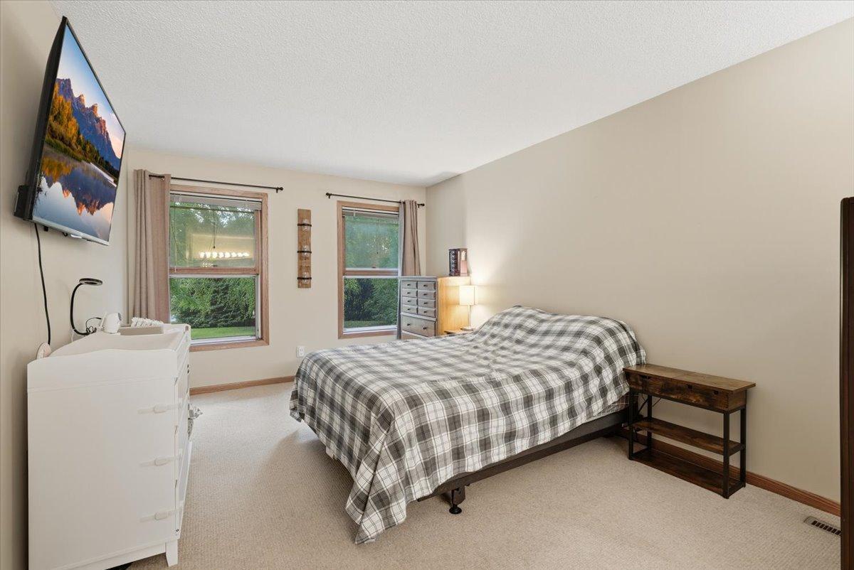 View of Residential at 1381 Berry Ridge Road #404, Eagan MN 55123, Eagan (15 of 25) - Mike Wilen | Minnesota Team Real Estate