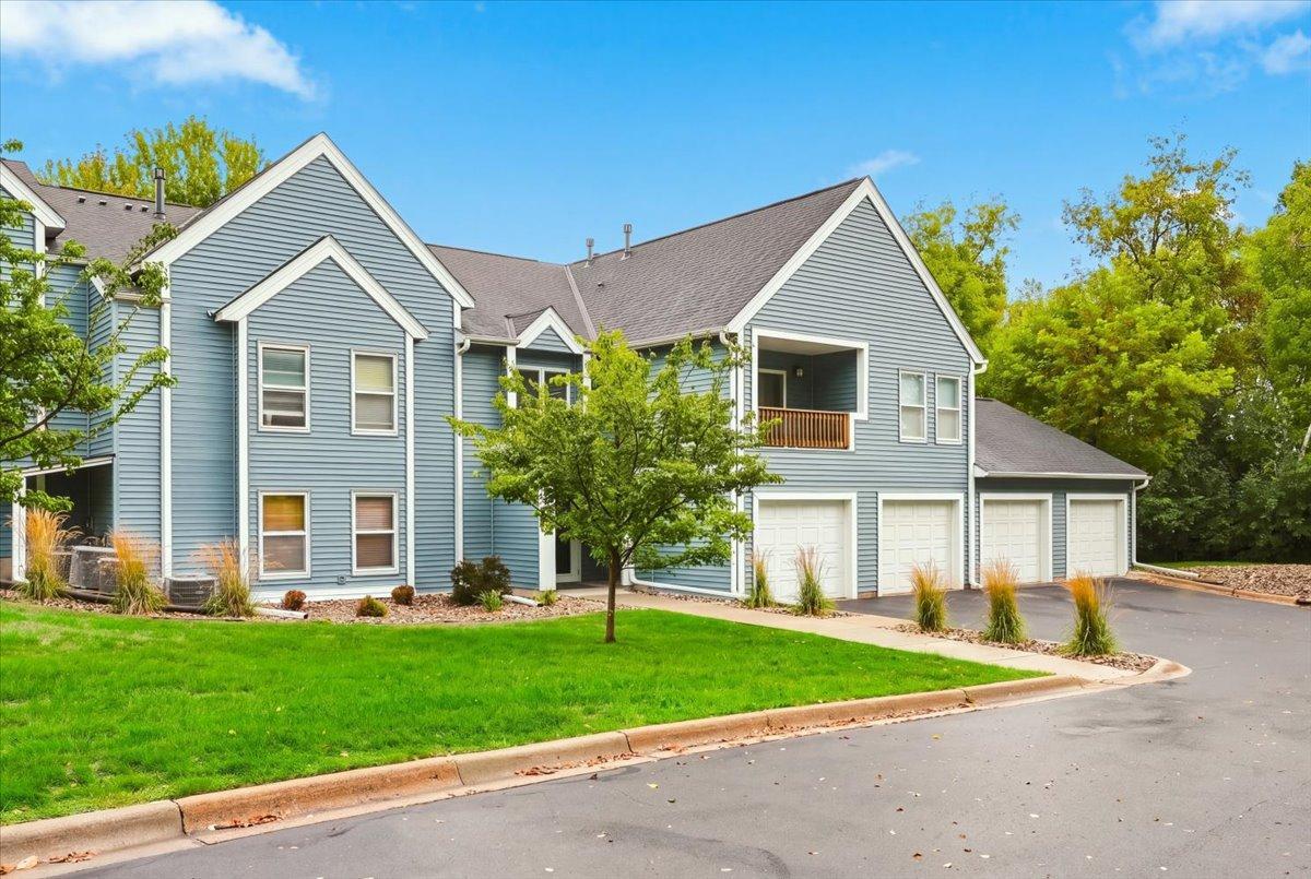 View of Residential at 1381 Berry Ridge Road #404, Eagan MN 55123, Eagan (4 of 25) - Mike Wilen | Minnesota Team Real Estate