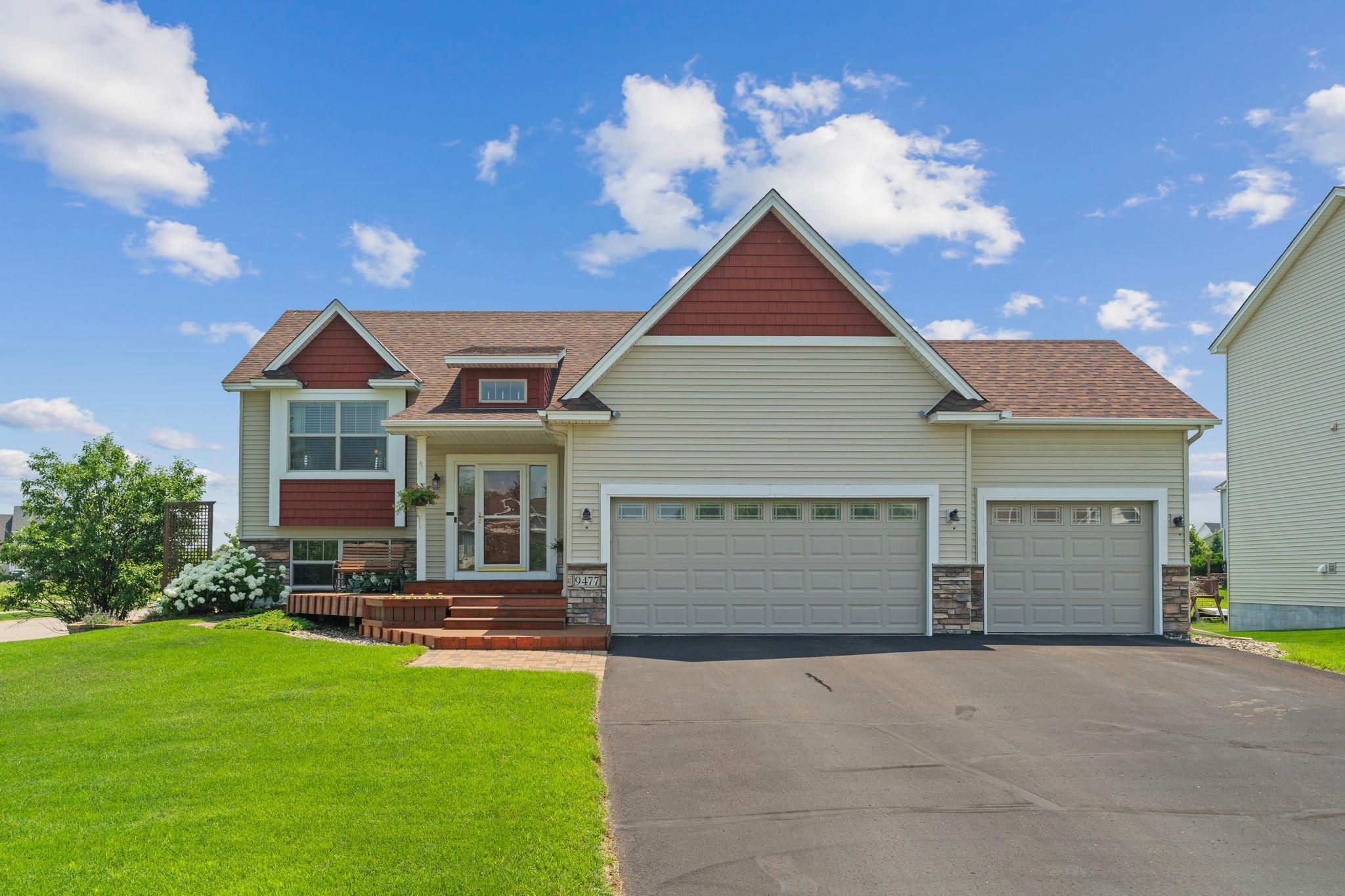 View of Residential at 9477 Dunes Lane, Cottage Grove MN 55016, Cottage Grove (3 of 59) - Mike Wilen | Minnesota Team Real Estate