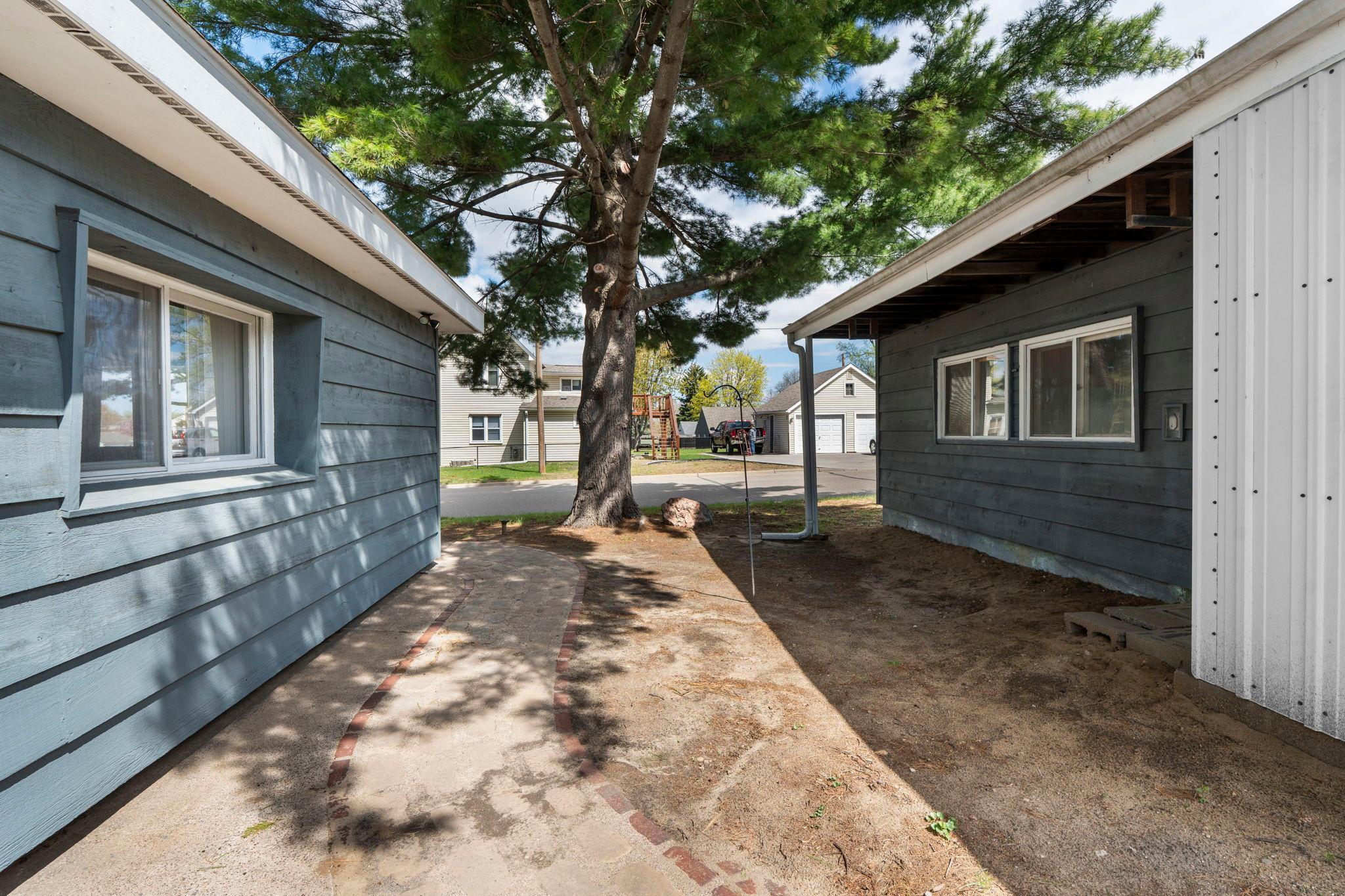 View of Residential at 687 4th Avenue, New Brighton MN 55112, New Brighton (55 of 67) - Mike Wilen | Minnesota Team Real Estate