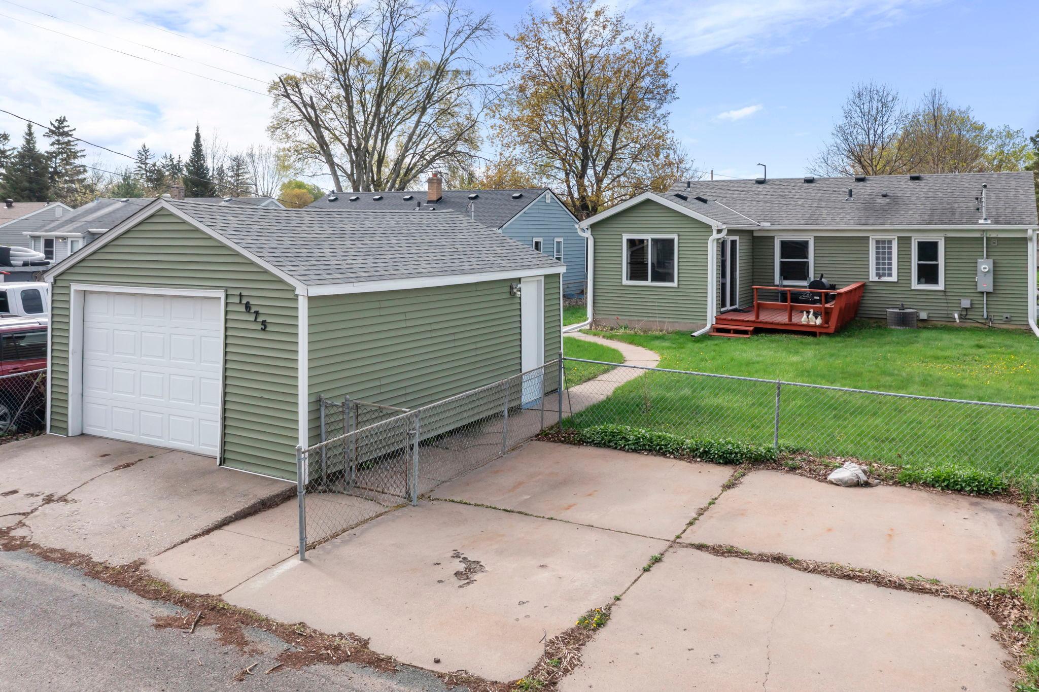 View of Residential at 1675 Iowa Avenue, Saint Paul MN 55106, Saint Paul (47 of 72) - Mike Wilen | Minnesota Team Real Estate