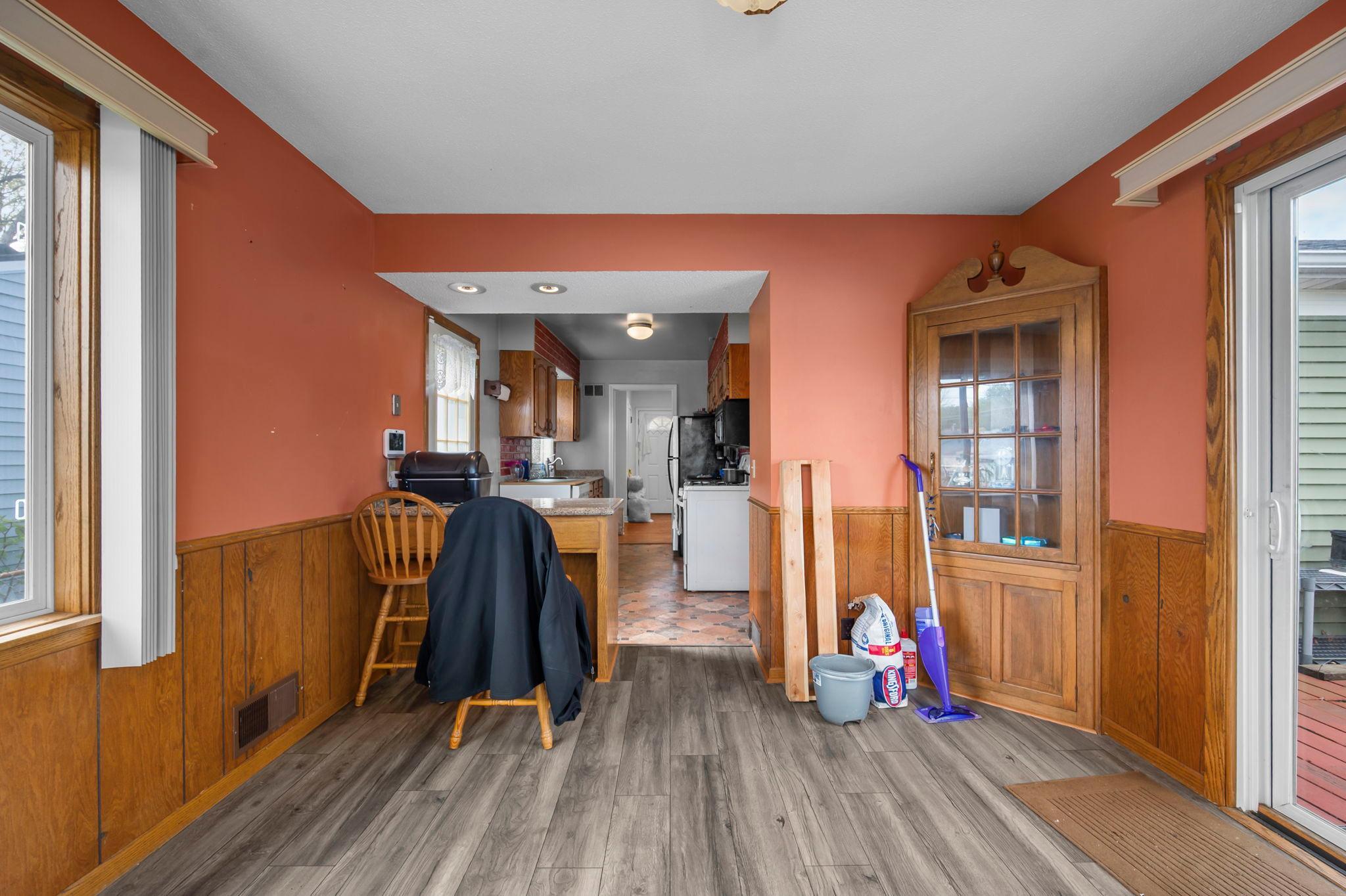 View of Residential at 1675 Iowa Avenue, Saint Paul MN 55106, Saint Paul (19 of 72) - Mike Wilen | Minnesota Team Real Estate