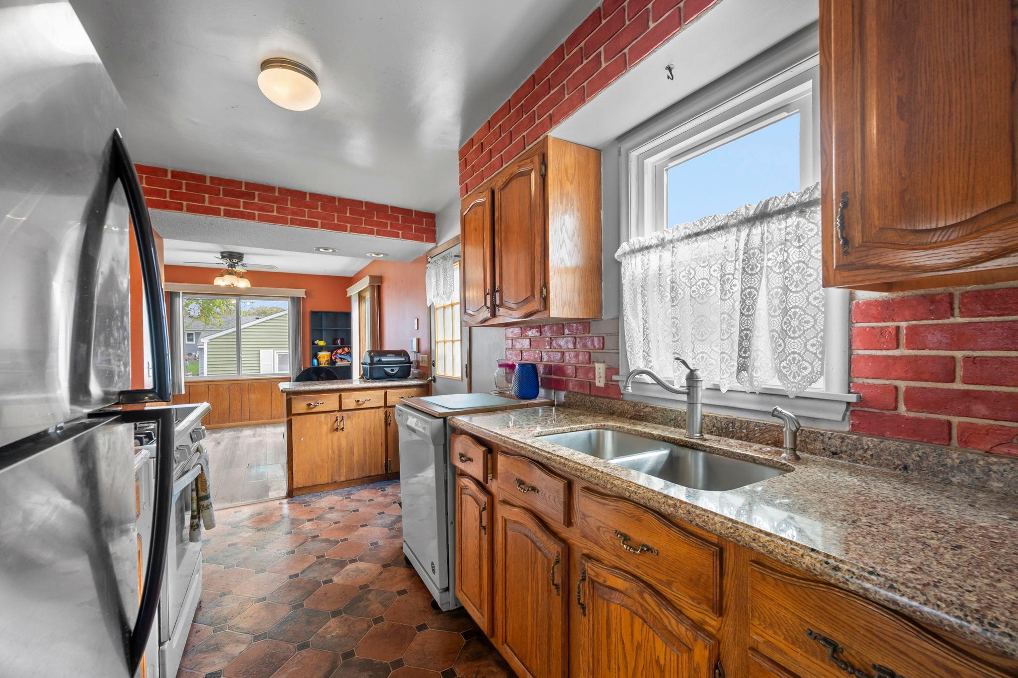 View of Residential at 1675 Iowa Avenue, Saint Paul MN 55106, Saint Paul (13 of 72) - Mike Wilen | Minnesota Team Real Estate