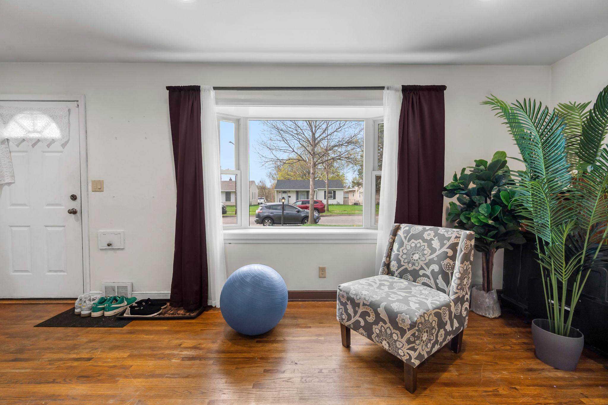 View of Residential at 1675 Iowa Avenue, Saint Paul MN 55106, Saint Paul (8 of 72) - Mike Wilen | Minnesota Team Real Estate