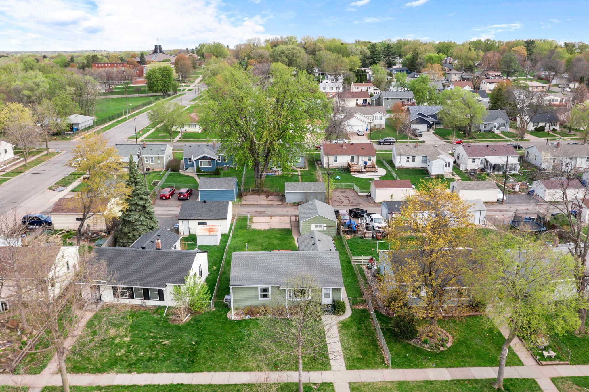 View of Residential at 1675 Iowa Avenue, Saint Paul MN 55106, Saint Paul (61 of 72) - Mike Wilen | Minnesota Team Real Estate