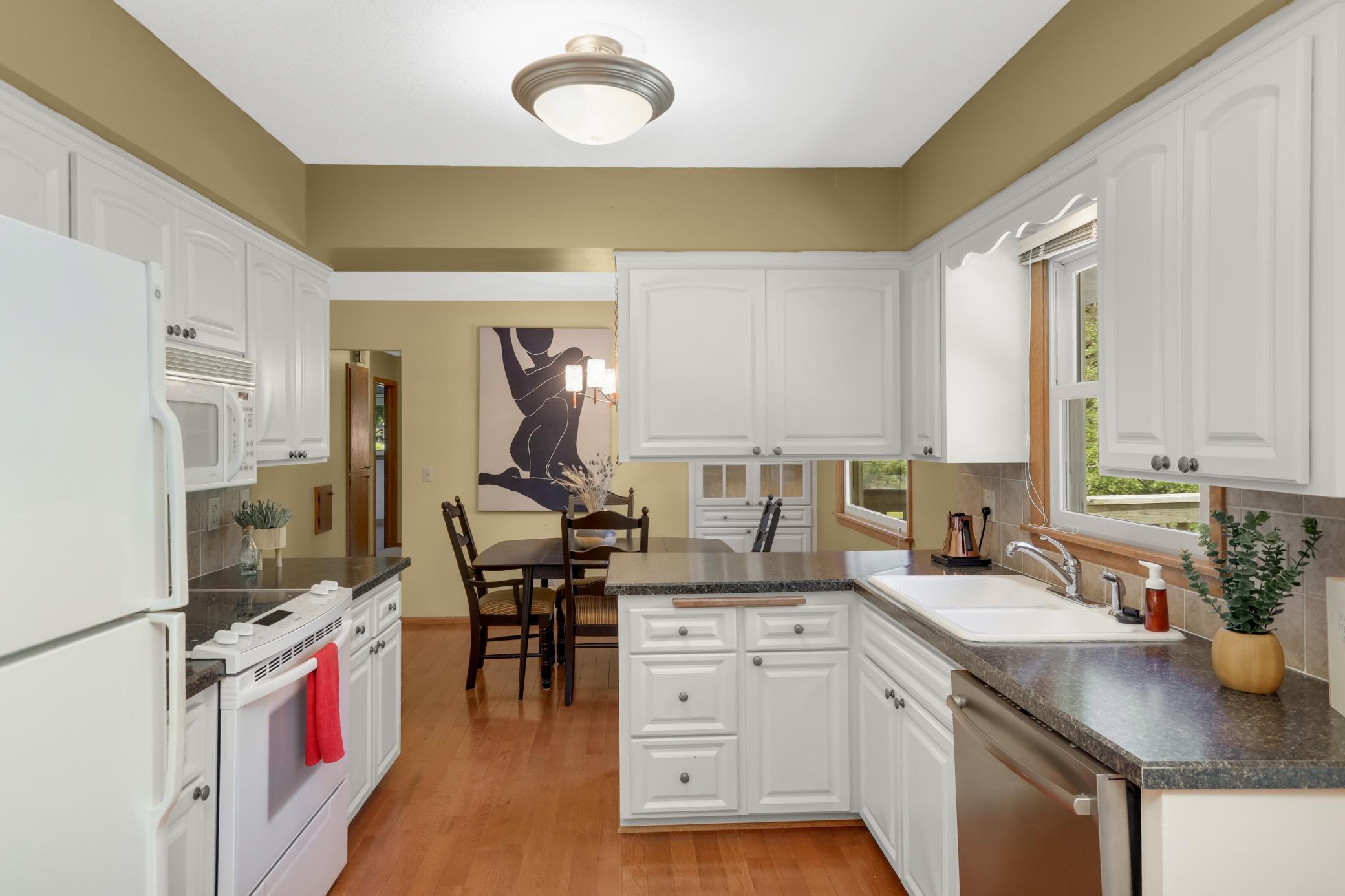View of Residential at 2080 Kelly Drive, Golden Valley MN 55427, Golden Valley (21 of 70) - Mike Wilen | Minnesota Team Real Estate
