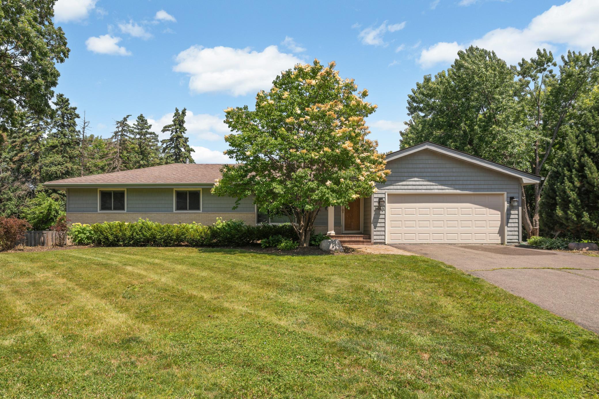 View of Residential at 2080 Kelly Drive, Golden Valley MN 55427, Golden Valley (55 of 70) - Mike Wilen | Minnesota Team Real Estate