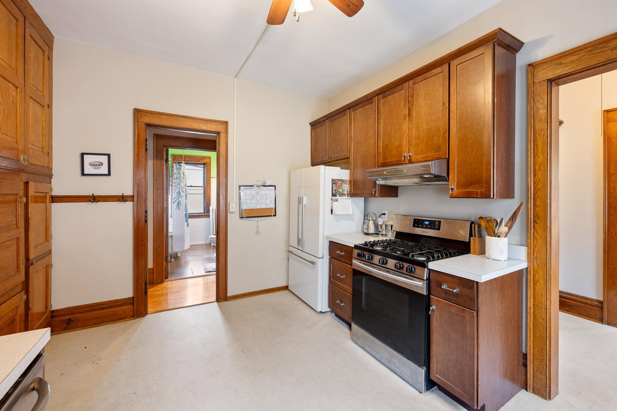 View of Residential Income at 1915 Fremont Avenue, Minneapolis MN 55403, Minneapolis (43 of 78) - Mike Wilen | Minnesota Team Real Estate