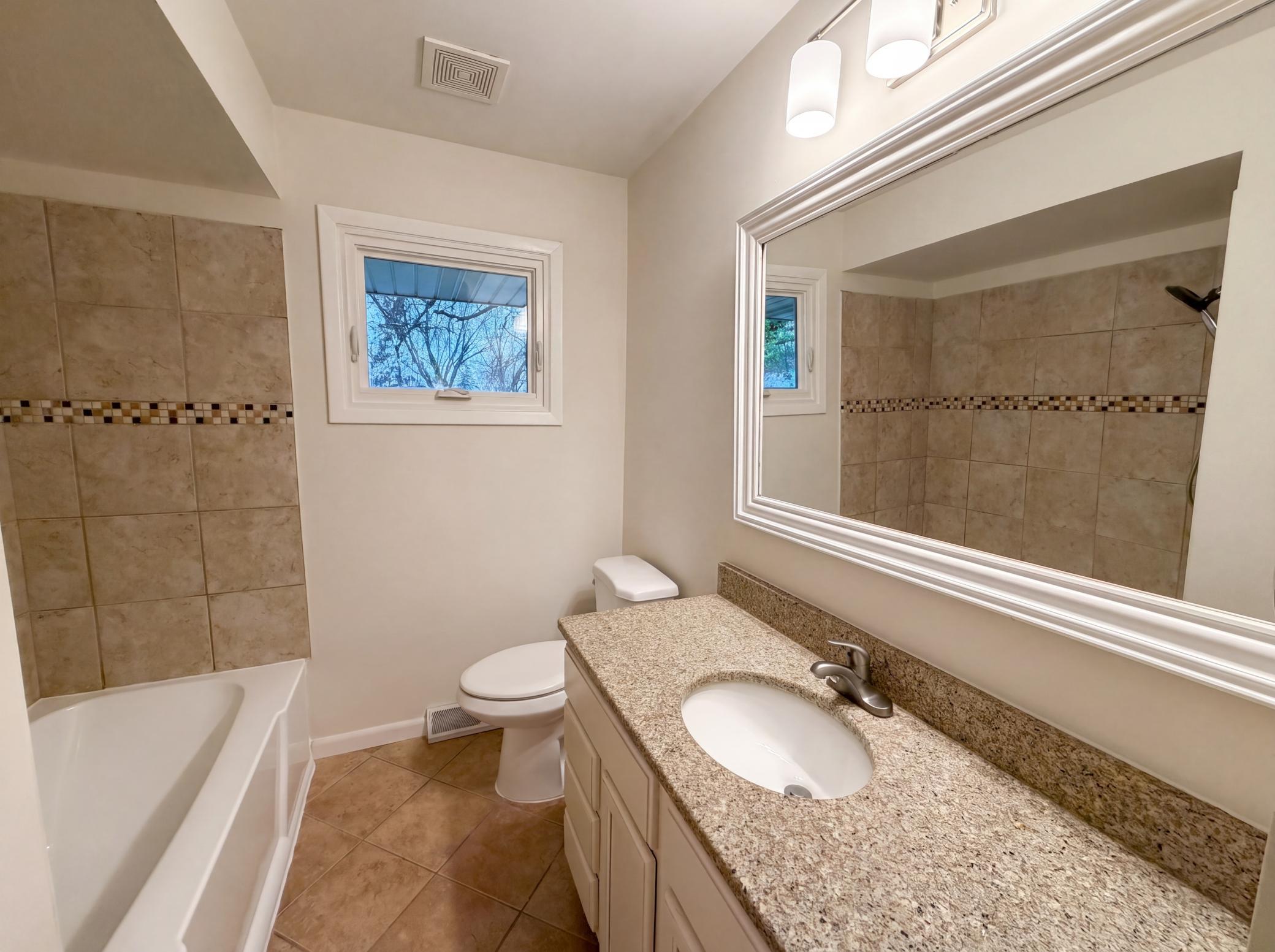 View of Residential at 2807 Ohenry Road, Brooklyn Center MN 55430, Brooklyn Center (14 of 21) - Mike Wilen | Minnesota Team Real Estate