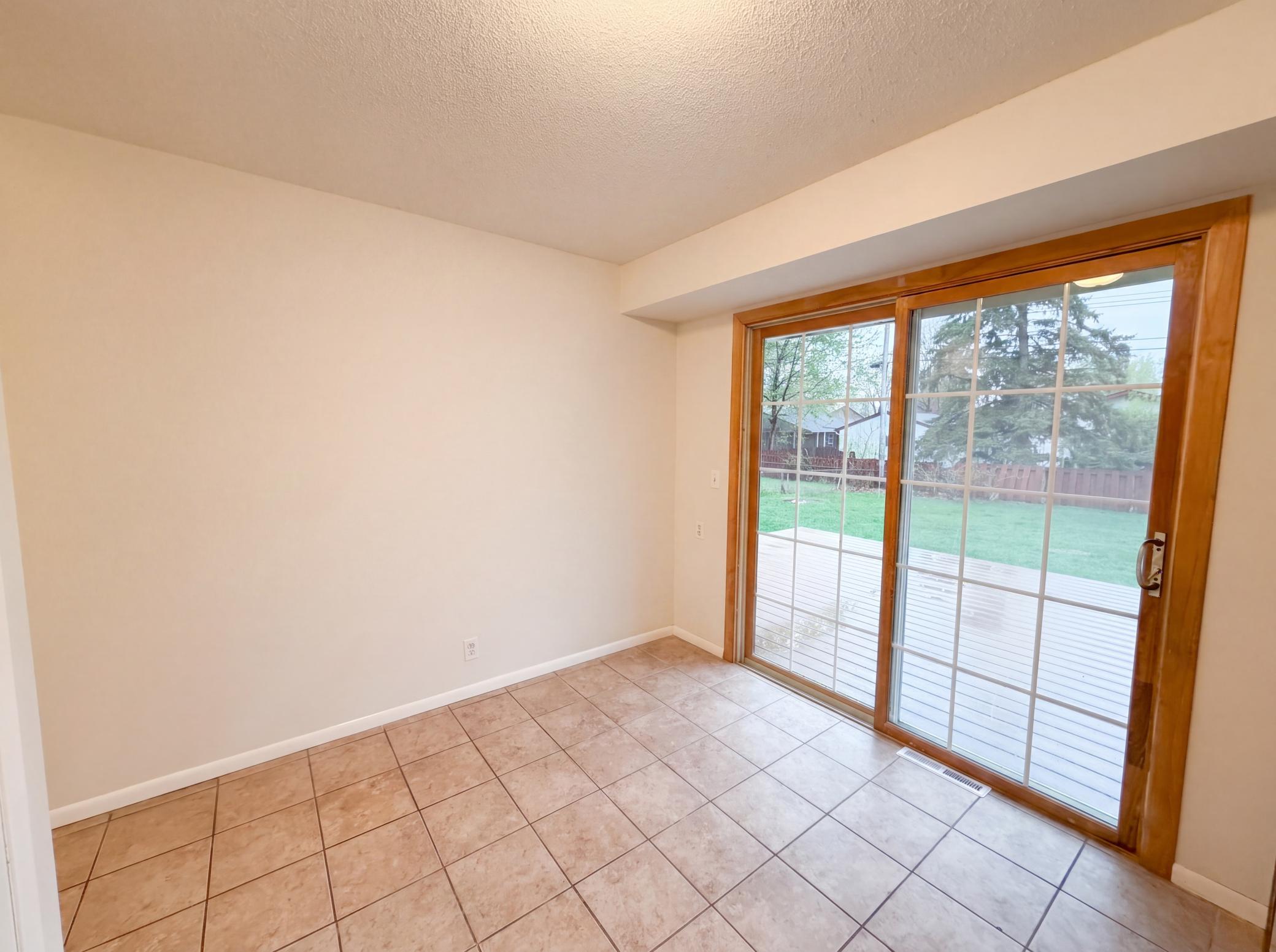 View of Residential at 2807 Ohenry Road, Brooklyn Center MN 55430, Brooklyn Center (11 of 21) - Mike Wilen | Minnesota Team Real Estate