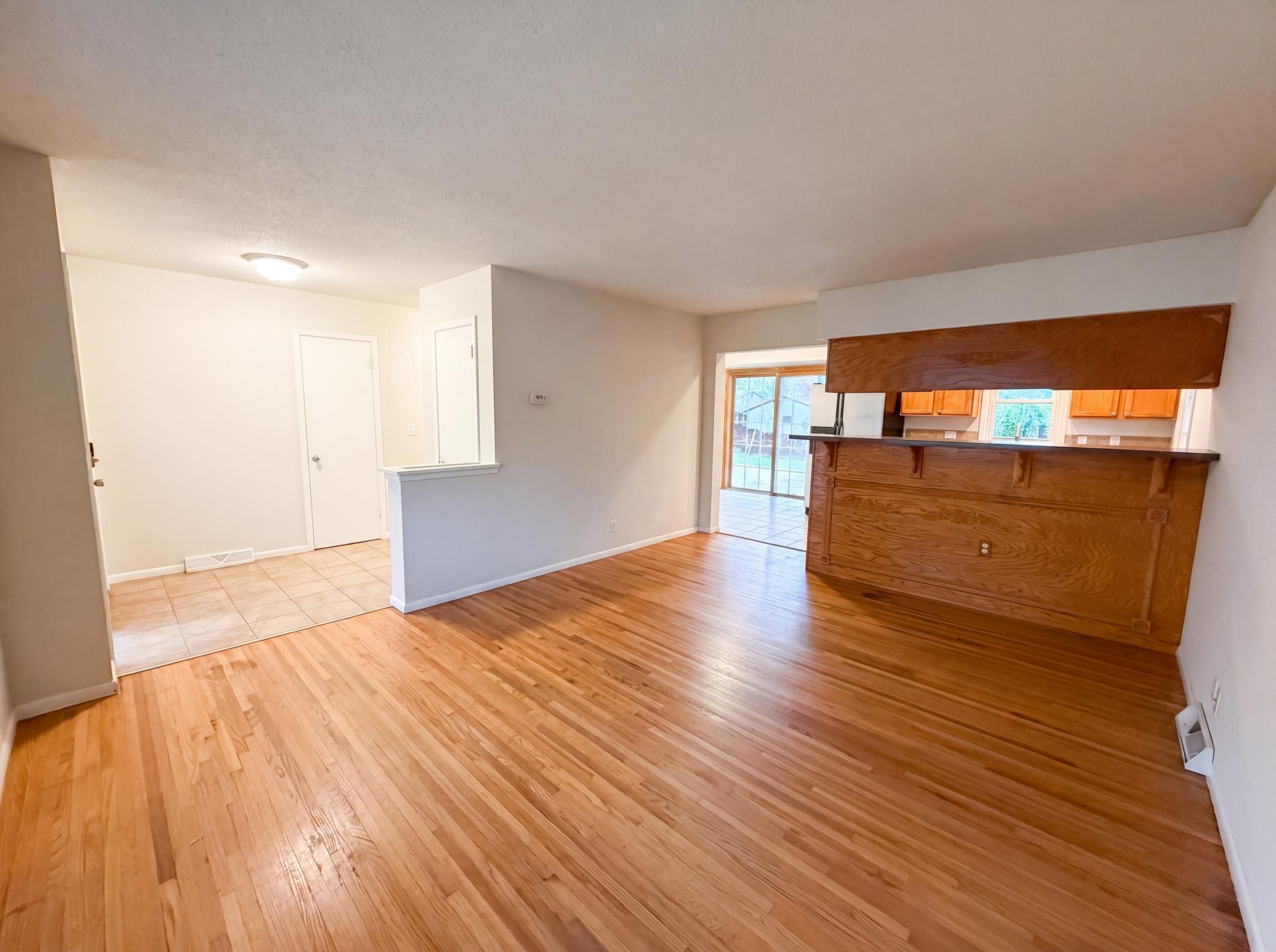View of Residential at 2807 Ohenry Road, Brooklyn Center MN 55430, Brooklyn Center (9 of 21) - Mike Wilen | Minnesota Team Real Estate