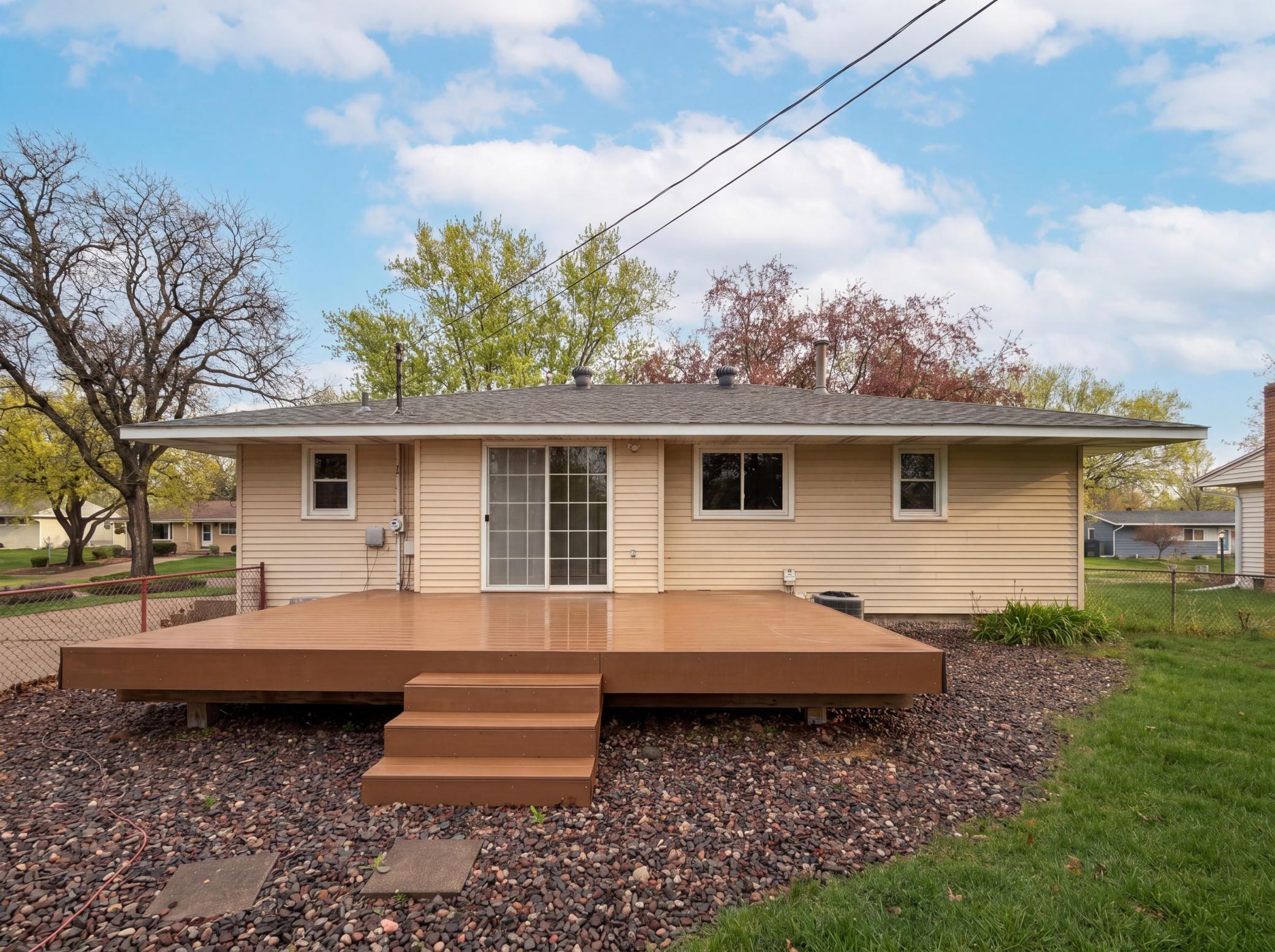 View of Residential at 2807 Ohenry Road, Brooklyn Center MN 55430, Brooklyn Center (5 of 21) - Mike Wilen | Minnesota Team Real Estate