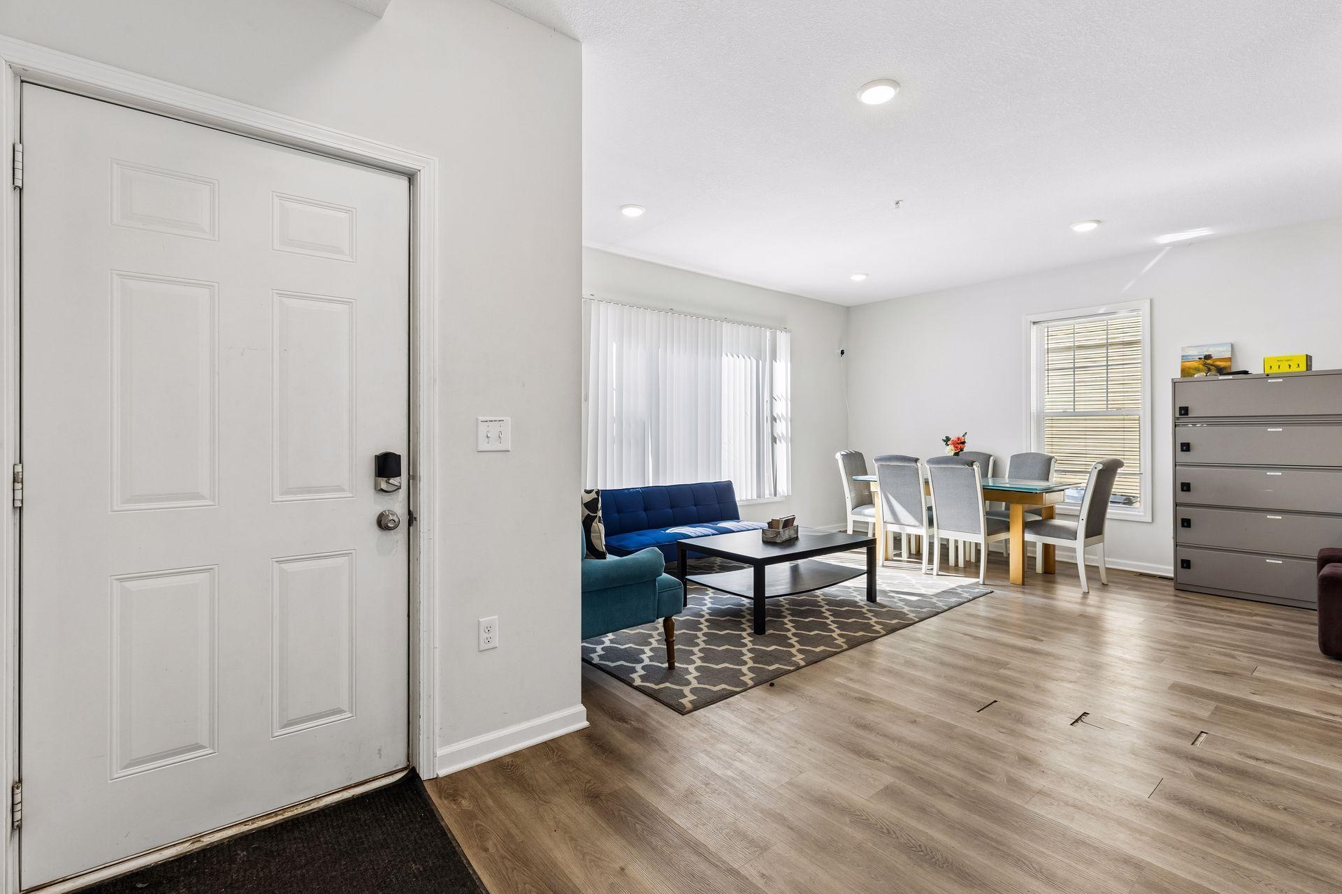 View of Residential Income at 2109 Aldrich Avenue, Minneapolis MN 55405, Minneapolis (23 of 51) - Mike Wilen | Minnesota Team Real Estate
