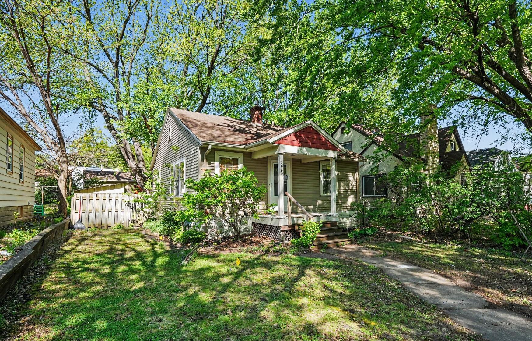 View of Residential at 3623 Russell Avenue, Minneapolis MN 55412, Minneapolis (2 of 20) - Mike Wilen | Minnesota Team Real Estate