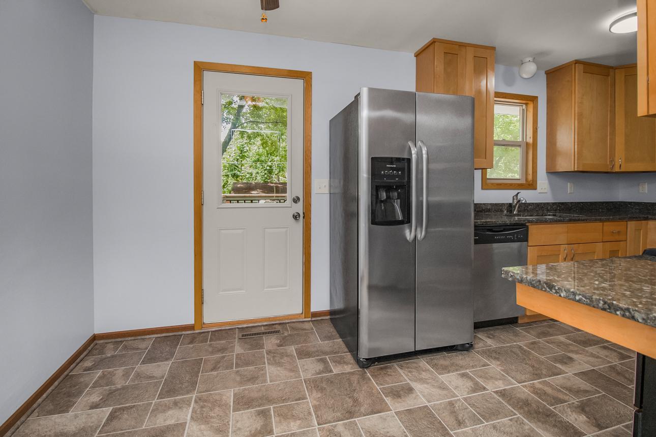 View of Residential at 1557 Dale Street, Saint Paul MN 55117, Saint Paul (5 of 25) - Mike Wilen | Minnesota Team Real Estate