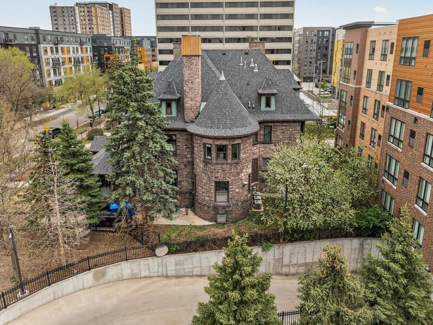 View of Commercial Sale at 1206 & 1212 5th Street, Minneapolis MN 55414, Minneapolis (12 of 33) - Mike Wilen | Minnesota Team Real Estate