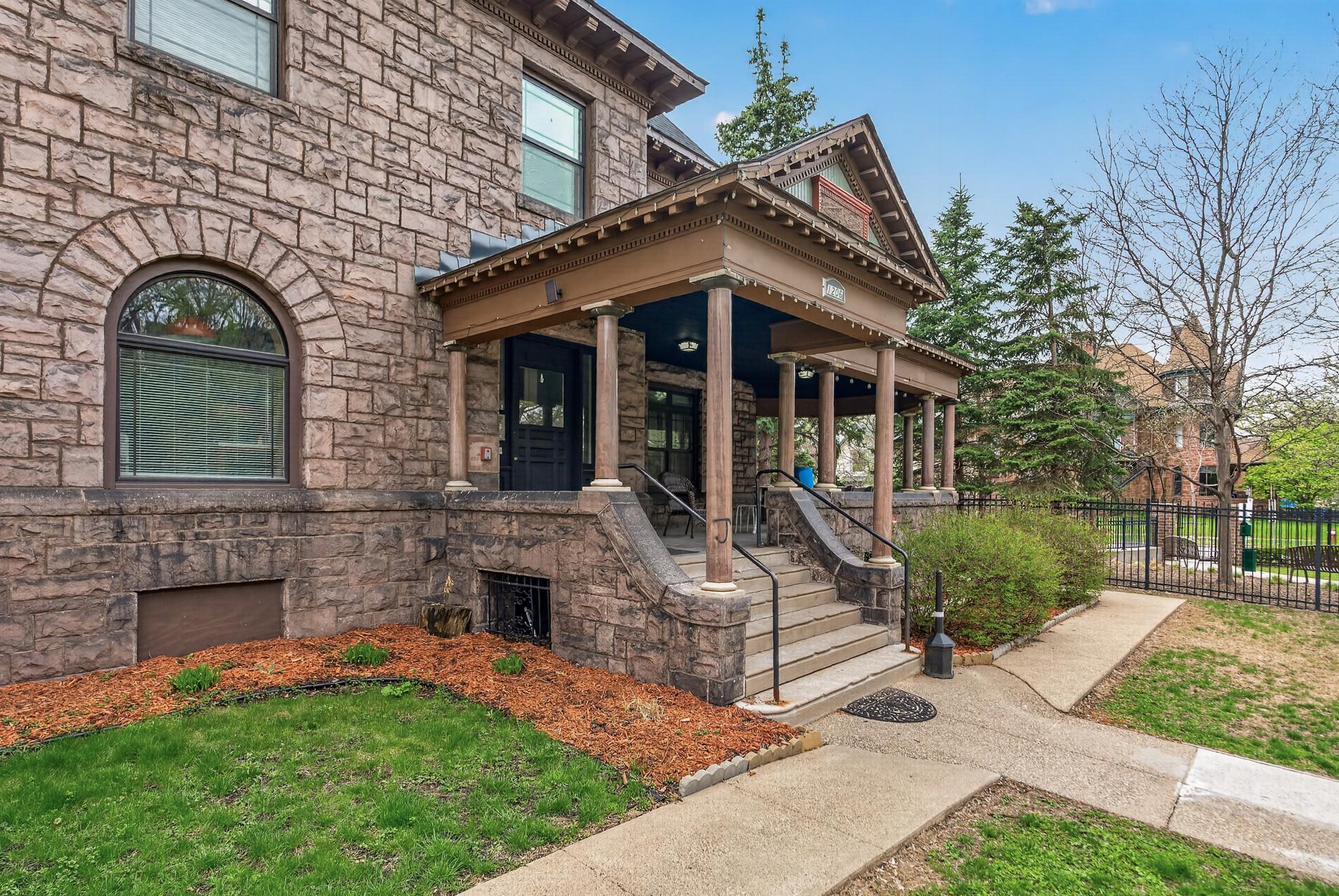 View of Commercial Sale at 1206 & 1212 5th Street, Minneapolis MN 55414, Minneapolis (6 of 33) - Mike Wilen | Minnesota Team Real Estate