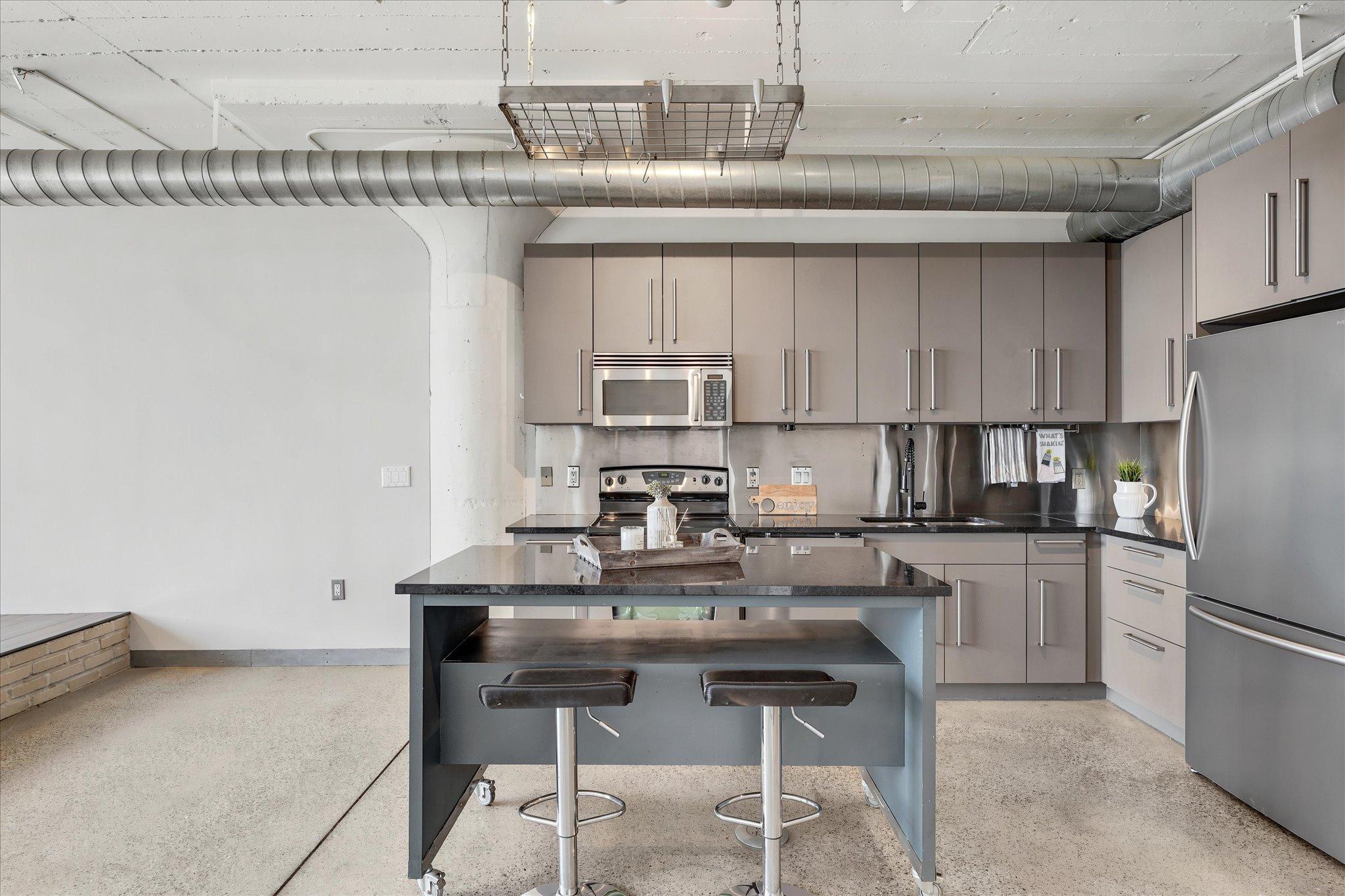 View of Residential at 2929 Chicago Avenue #1002, Minneapolis MN 55407, Minneapolis (13 of 60) - Mike Wilen | Minnesota Team Real Estate