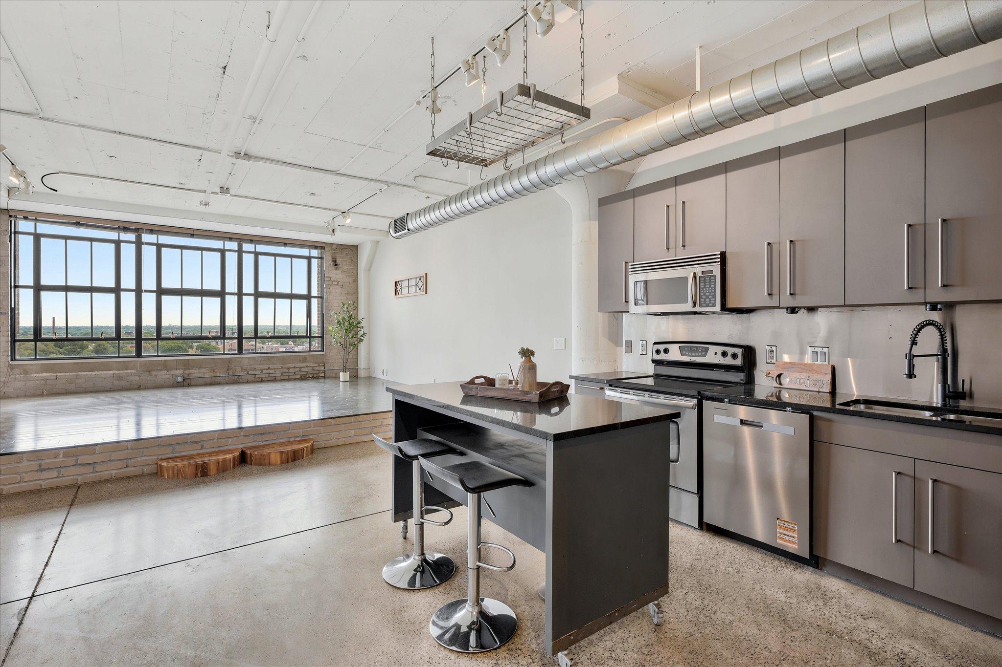 View of Residential at 2929 Chicago Avenue #1002, Minneapolis MN 55407, Minneapolis (12 of 60) - Mike Wilen | Minnesota Team Real Estate
