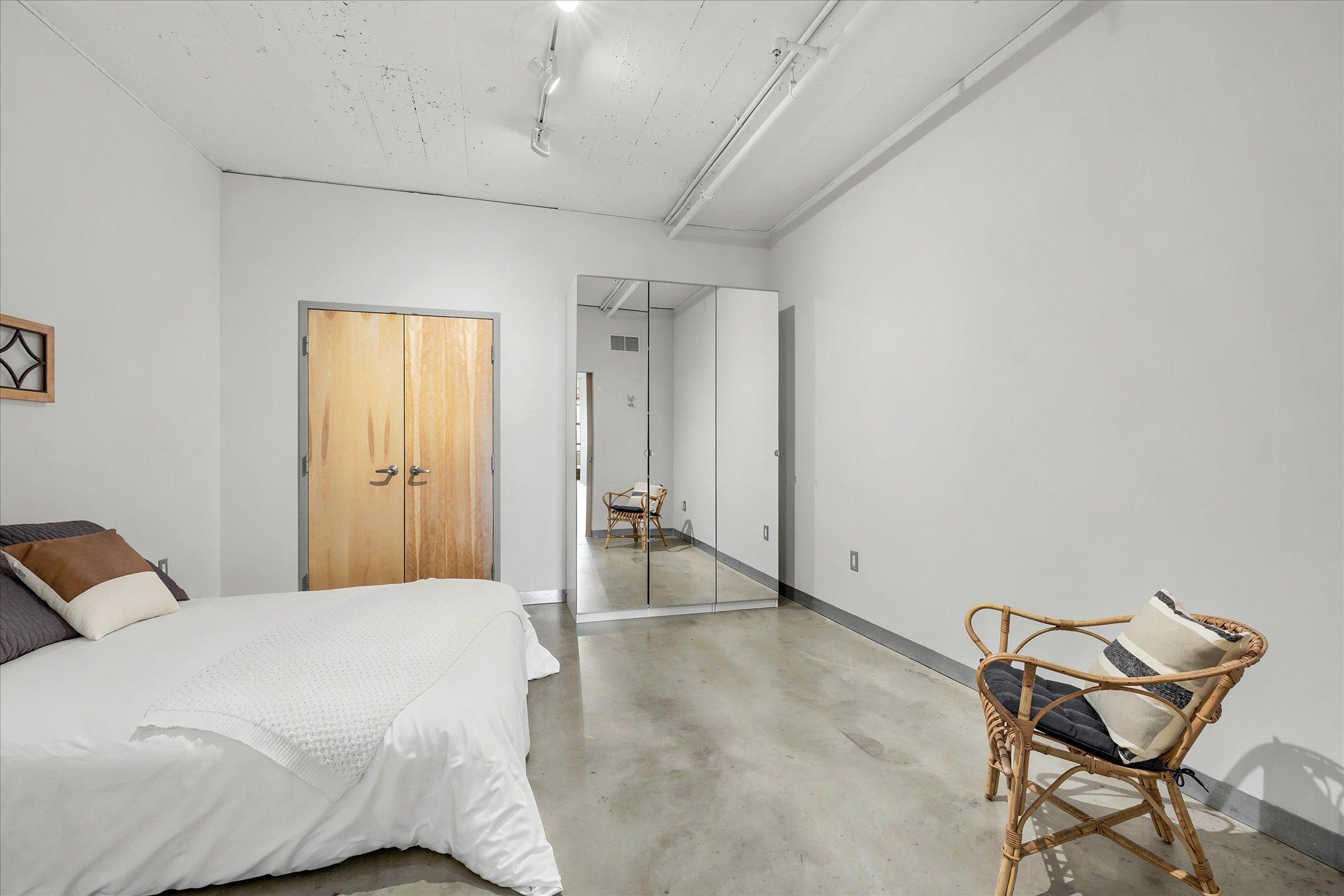 View of Residential at 2929 Chicago Avenue #1002, Minneapolis MN 55407, Minneapolis (23 of 60) - Mike Wilen | Minnesota Team Real Estate