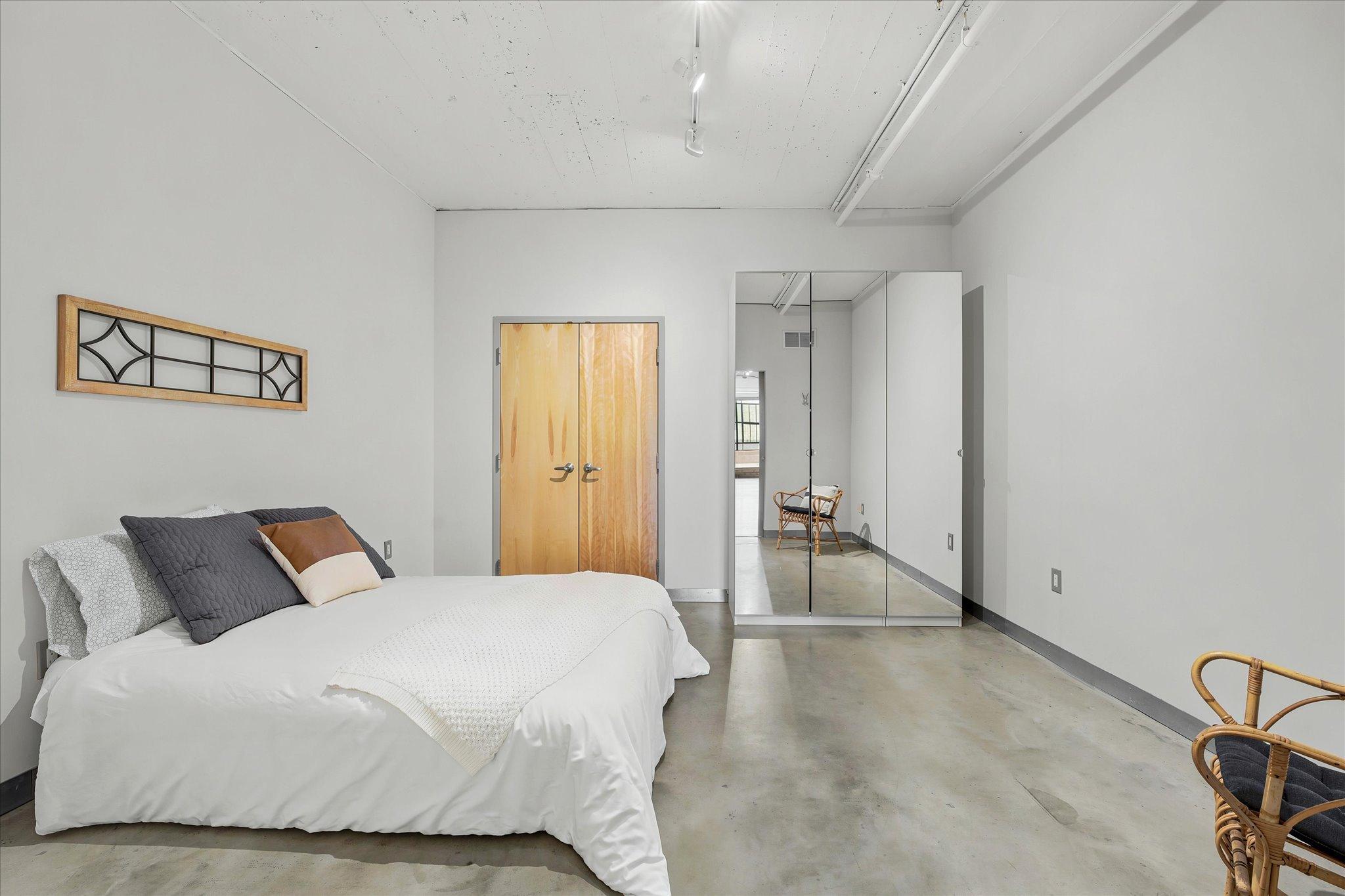 View of Residential at 2929 Chicago Avenue #1002, Minneapolis MN 55407, Minneapolis (21 of 60) - Mike Wilen | Minnesota Team Real Estate