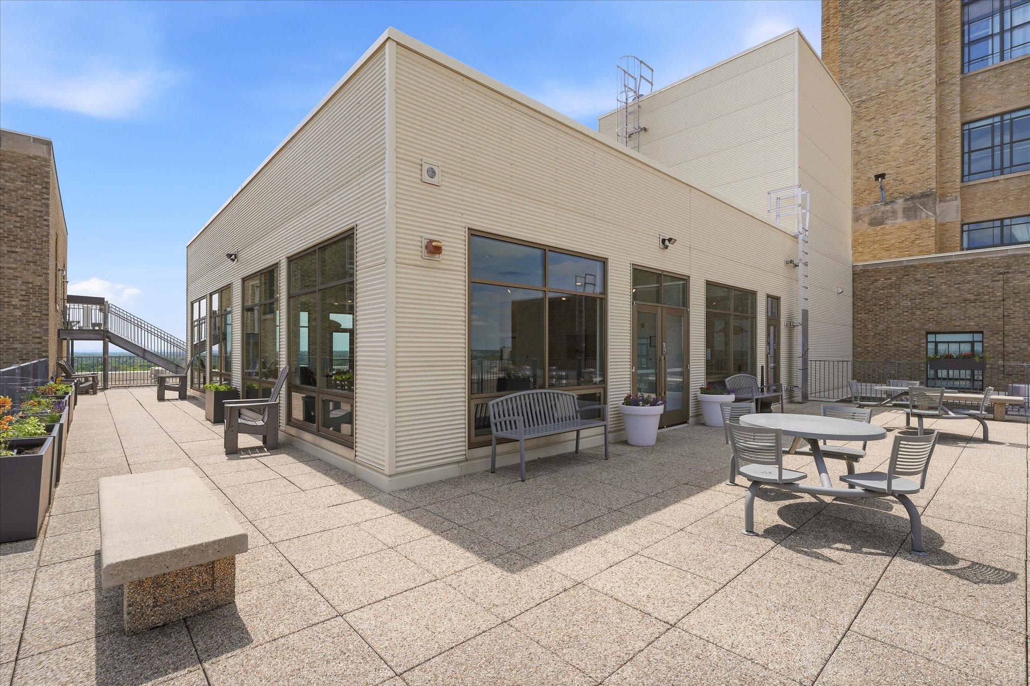 View of Residential at 2929 Chicago Avenue #1002, Minneapolis MN 55407, Minneapolis (39 of 60) - Mike Wilen | Minnesota Team Real Estate