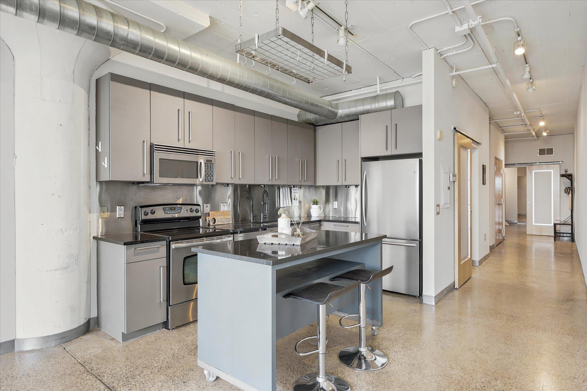 View of Residential at 2929 Chicago Avenue #1002, Minneapolis MN 55407, Minneapolis (15 of 60) - Mike Wilen | Minnesota Team Real Estate
