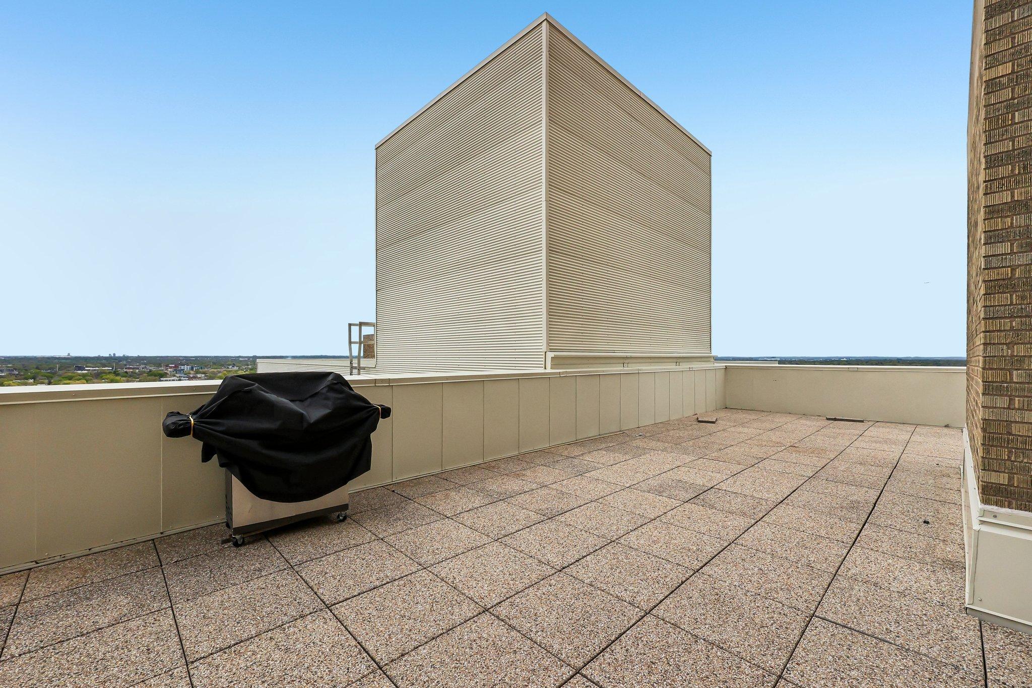 View of Residential at 2929 Chicago Avenue #1500, Minneapolis MN 55407, Minneapolis (23 of 34) - Mike Wilen | Minnesota Team Real Estate