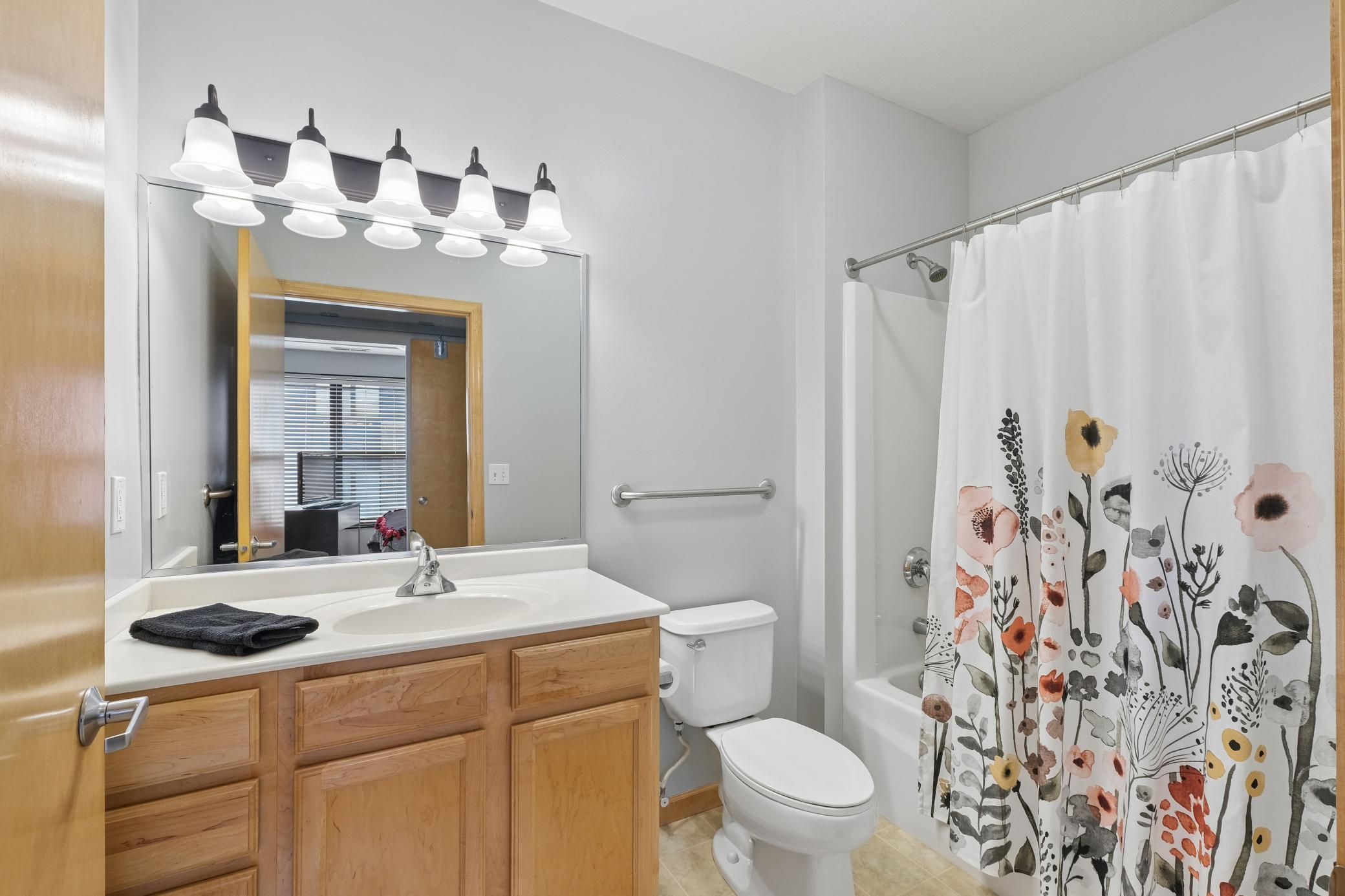 View of Residential at 7601 Aldrich Avenue #401, Richfield MN 55423, Richfield (14 of 24) - Mike Wilen | Minnesota Team Real Estate