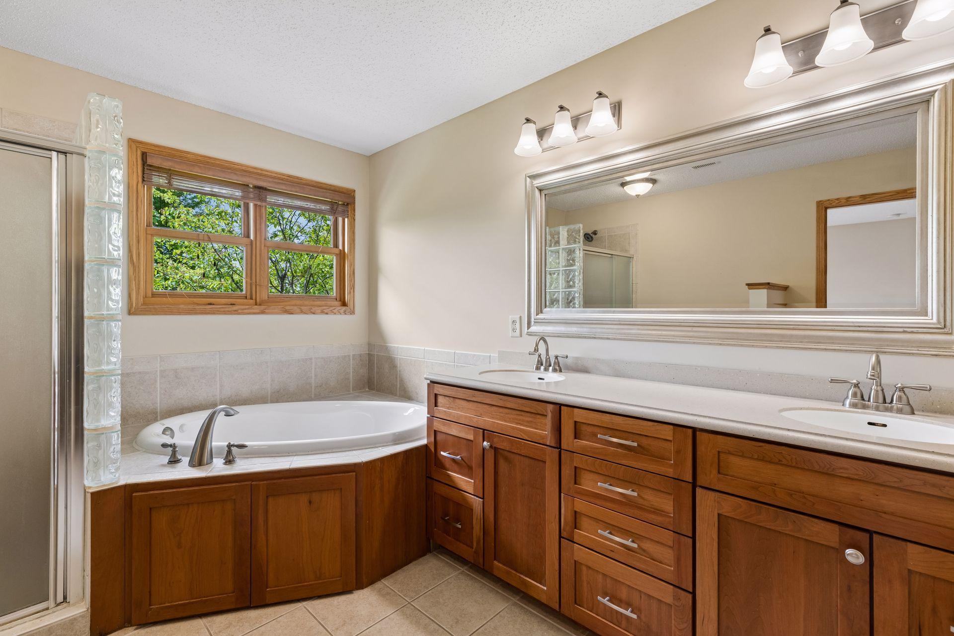 View of Residential at 11409 Balsam Way, Woodbury MN 55129, Woodbury (35 of 101) - Mike Wilen | Minnesota Team Real Estate