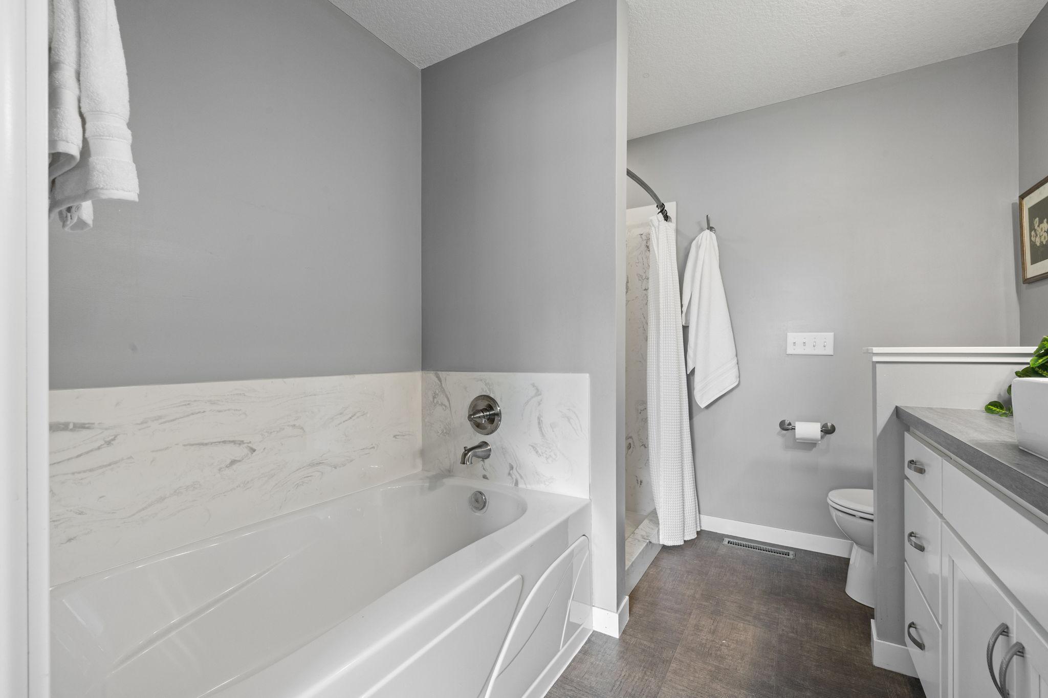 View of Residential at 319 Bellwood Avenue, Maplewood MN 55117, Maplewood (27 of 42) - Mike Wilen | Minnesota Team Real Estate