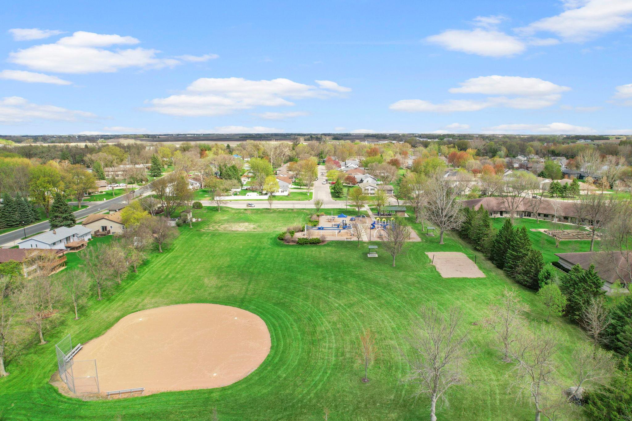View of Residential at 1221 Bradford Street, Hutchinson MN 55350, Hutchinson (24 of 40) - Mike Wilen | Minnesota Team Real Estate